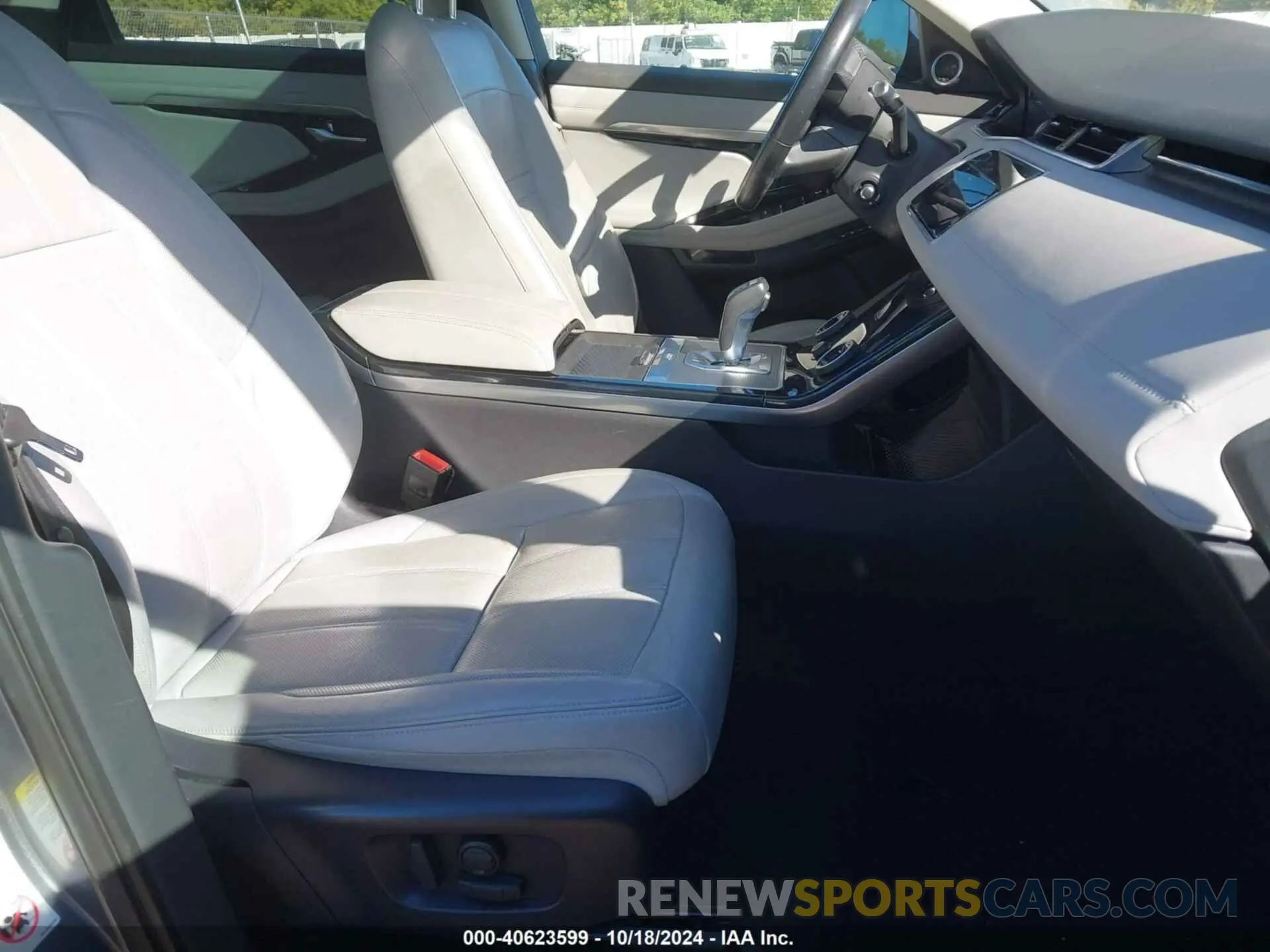 5 fotografías del automóvil dañado SALZP2FX3LH043278 LAND ROVER RANGE ROVER EVOQUE 2020