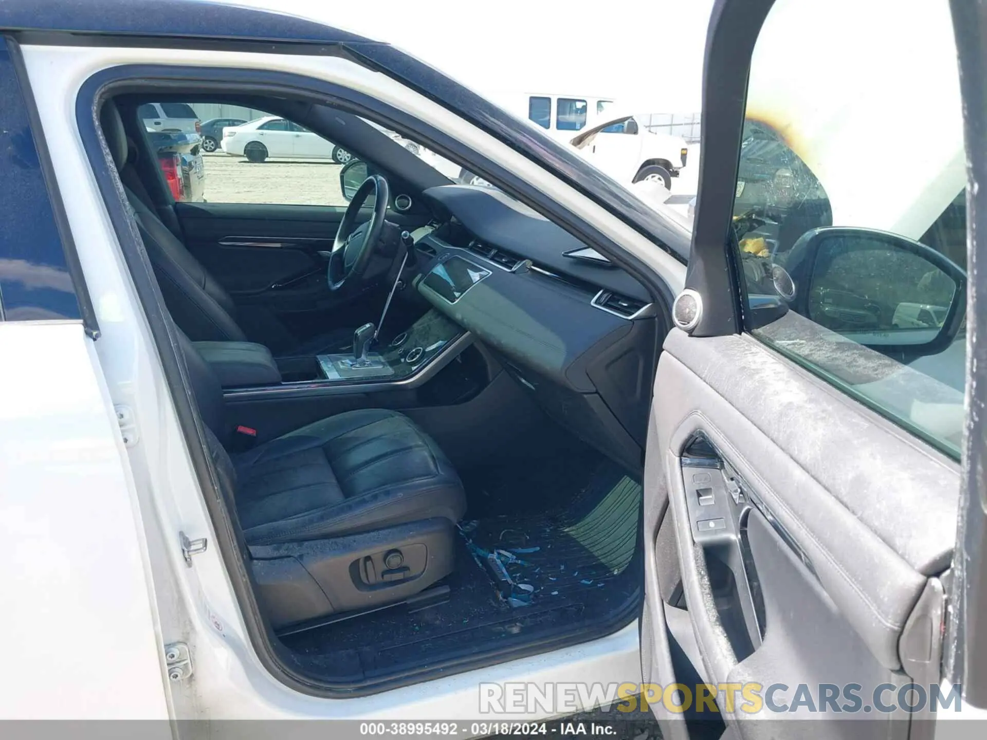 5 fotografías del automóvil dañado SALZP2FX4LH007745 LAND ROVER RANGE ROVER EVOQUE 2020