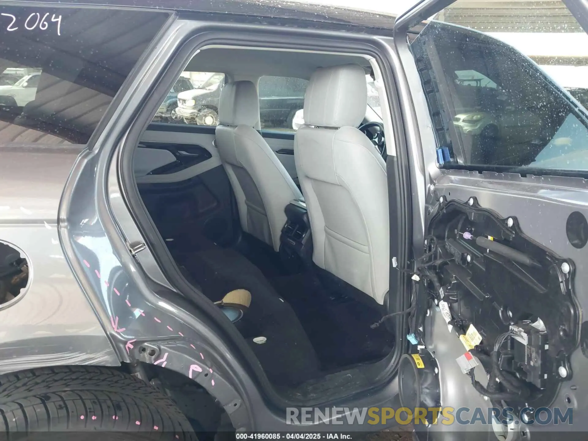 8 fotografías del automóvil dañado SALZP2FX5LH105988 LAND ROVER RANGE ROVER EVOQUE 2020