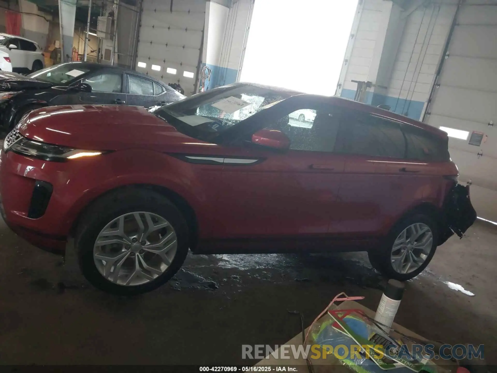 14 fotografías del automóvil dañado SALZP2FX6LH049060 LAND ROVER RANGE ROVER EVOQUE 2020