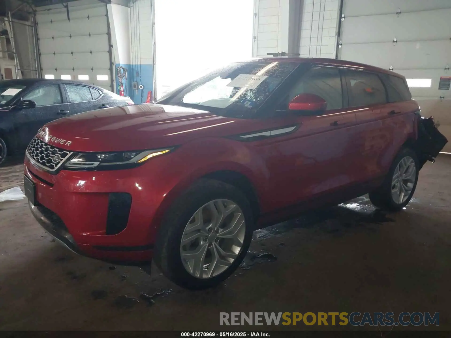 2 fotografías del automóvil dañado SALZP2FX6LH049060 LAND ROVER RANGE ROVER EVOQUE 2020