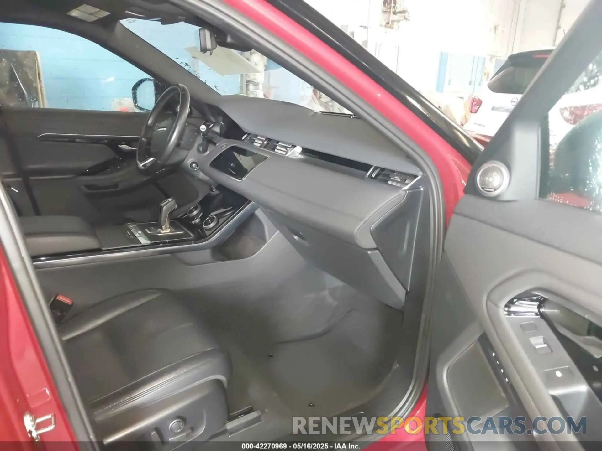 5 fotografías del automóvil dañado SALZP2FX6LH049060 LAND ROVER RANGE ROVER EVOQUE 2020