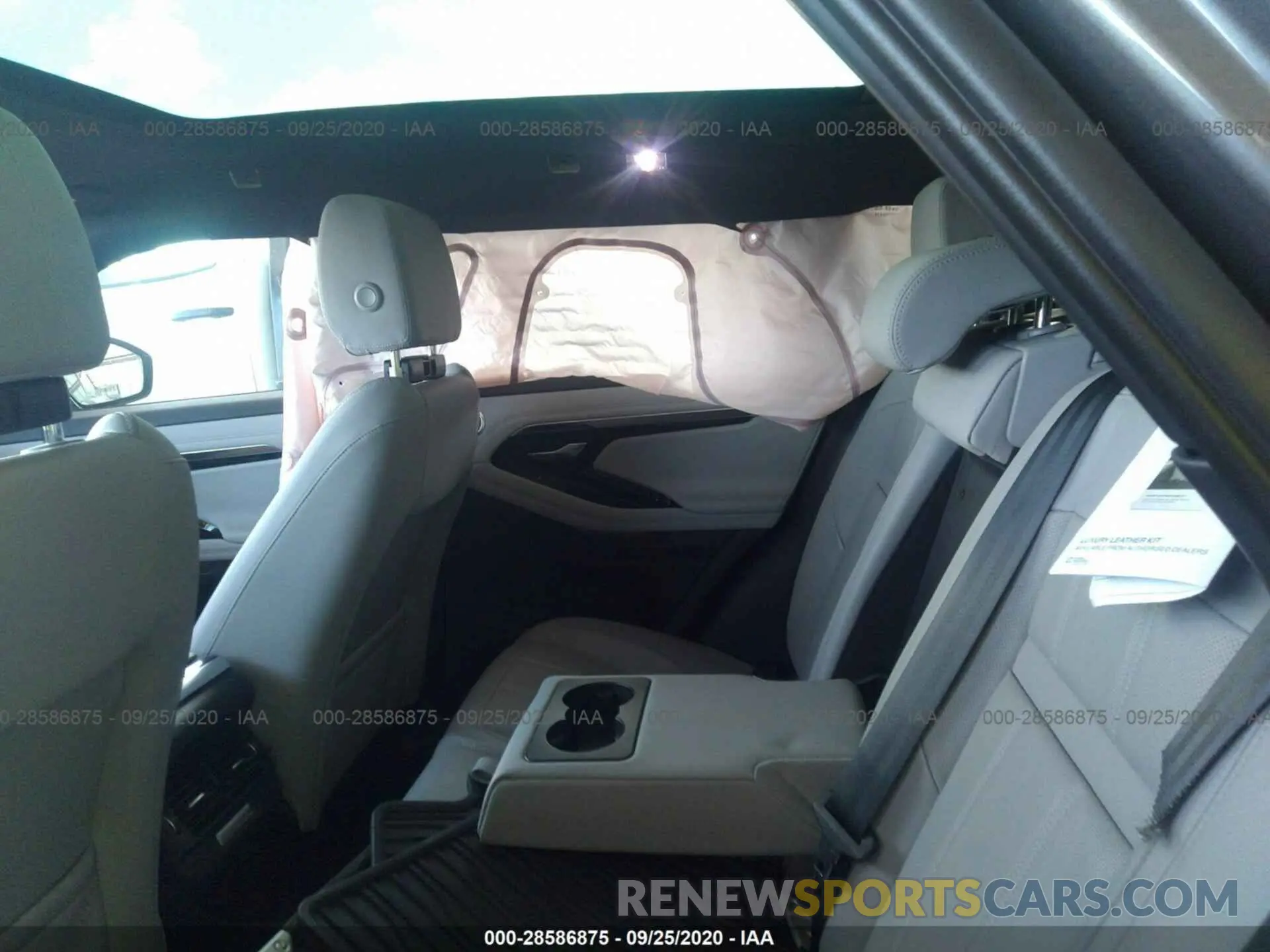 8 fotografías del automóvil dañado SALZP2FX7LH004516 LAND ROVER RANGE ROVER EVOQUE 2020