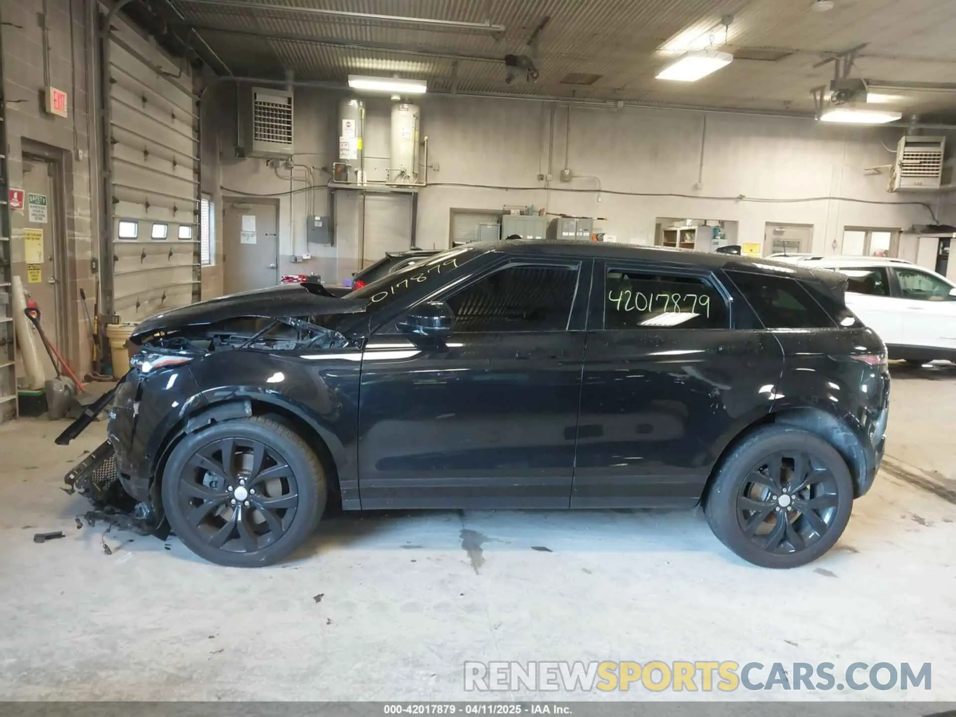 13 fotografías del automóvil dañado SALZP2FXXLH120230 LAND ROVER RANGE ROVER EVOQUE 2020