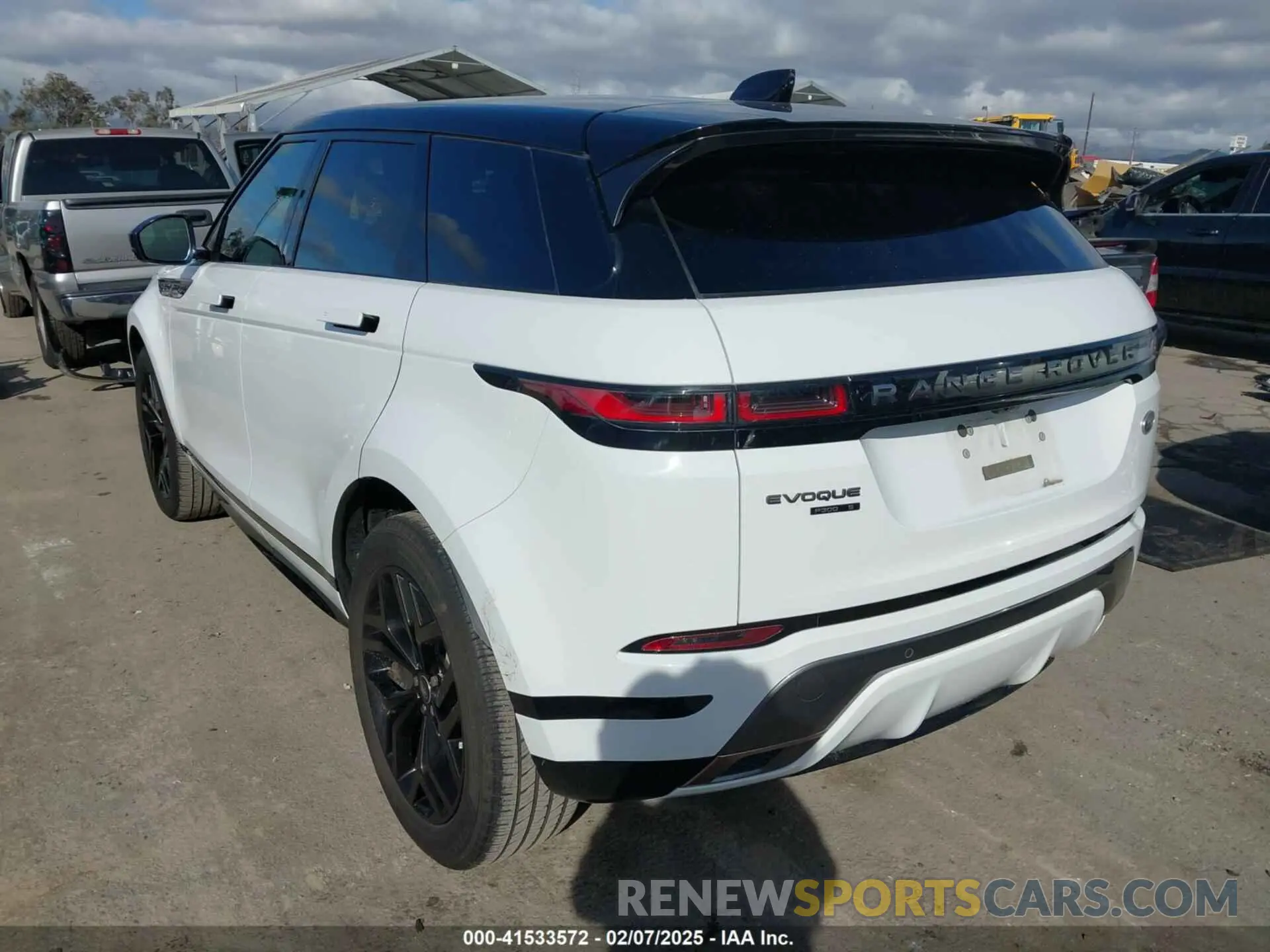 3 fotografías del automóvil dañado SALZT2GX7LH023559 LAND ROVER RANGE ROVER EVOQUE 2020
