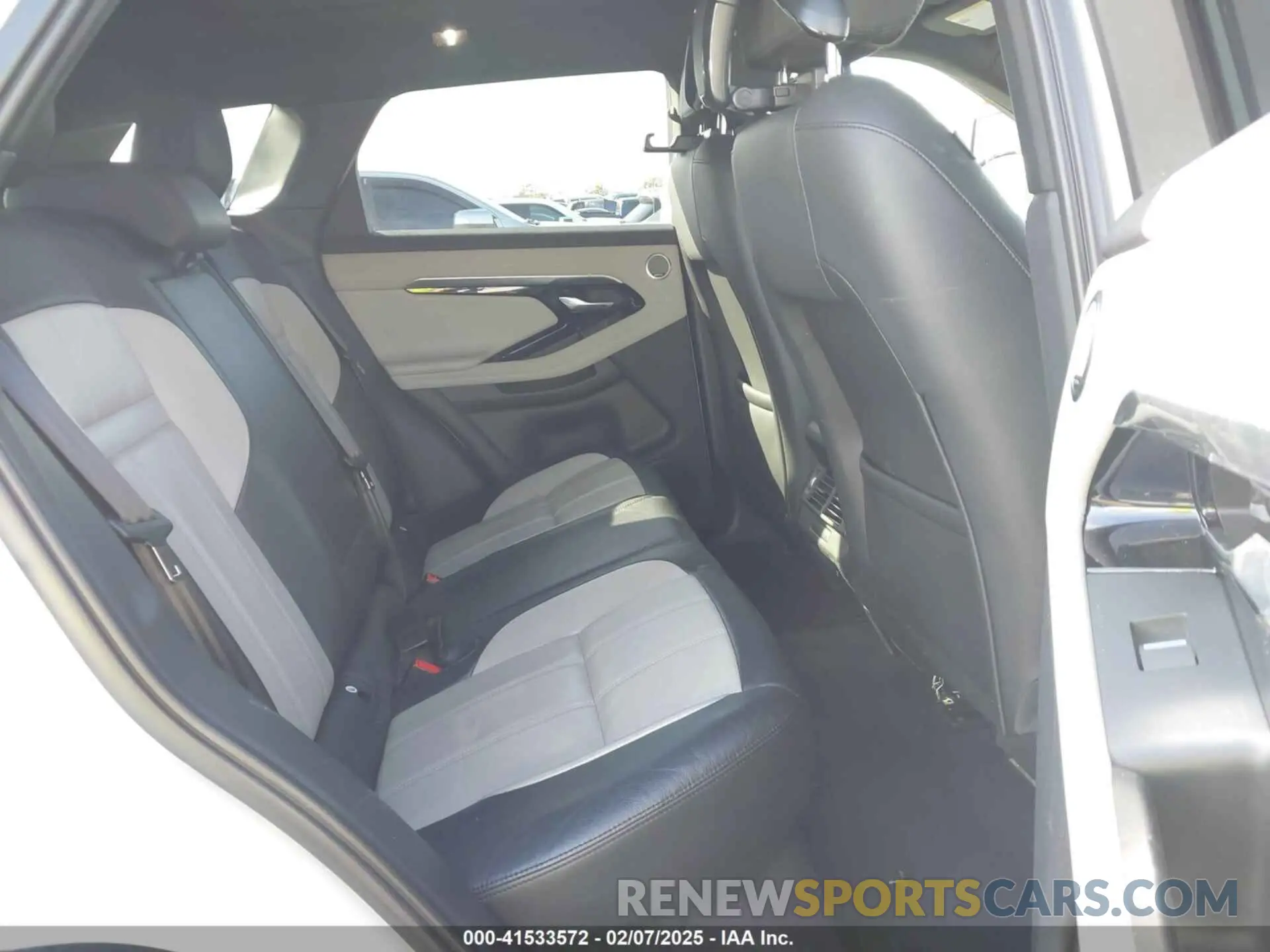 8 fotografías del automóvil dañado SALZT2GX7LH023559 LAND ROVER RANGE ROVER EVOQUE 2020