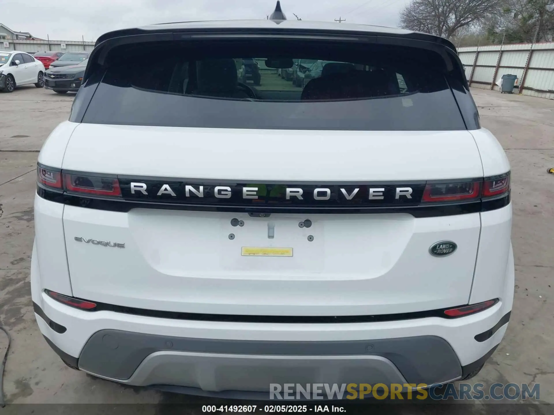 17 fotografías del automóvil dañado SALZJ2FX1PH206131 LAND ROVER RANGE ROVER EVOQUE 2023