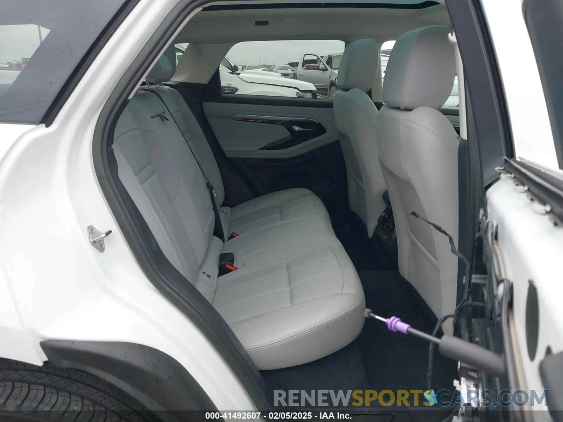 8 fotografías del automóvil dañado SALZJ2FX1PH206131 LAND ROVER RANGE ROVER EVOQUE 2023