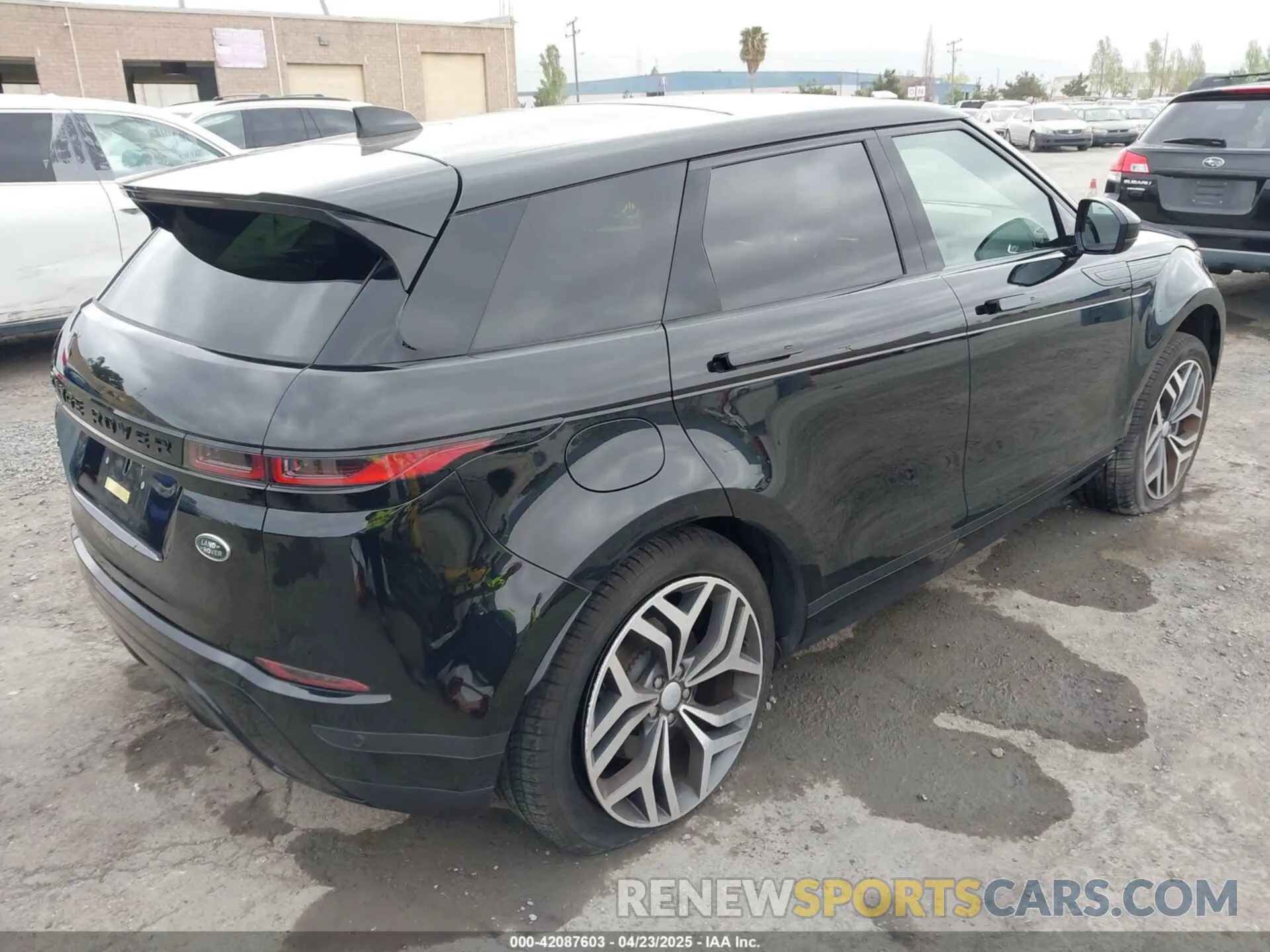 4 fotografías del automóvil dañado SALZP2FX6PH203711 LAND ROVER RANGE ROVER EVOQUE 2023