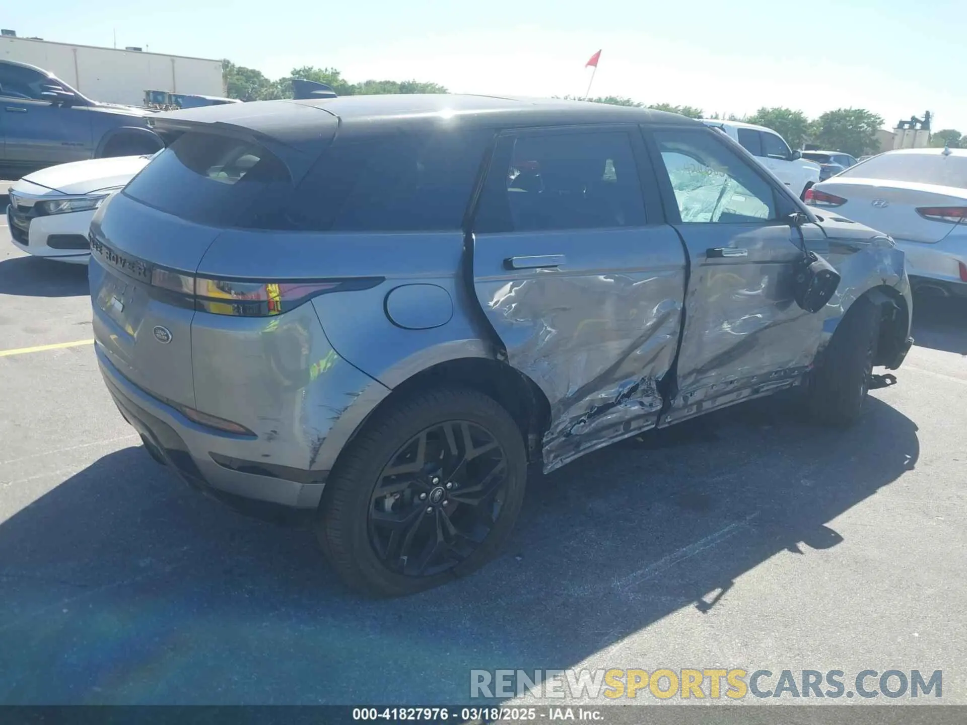 4 fotografías del automóvil dañado SALZT2FX3PH197989 LAND ROVER RANGE ROVER EVOQUE 2023