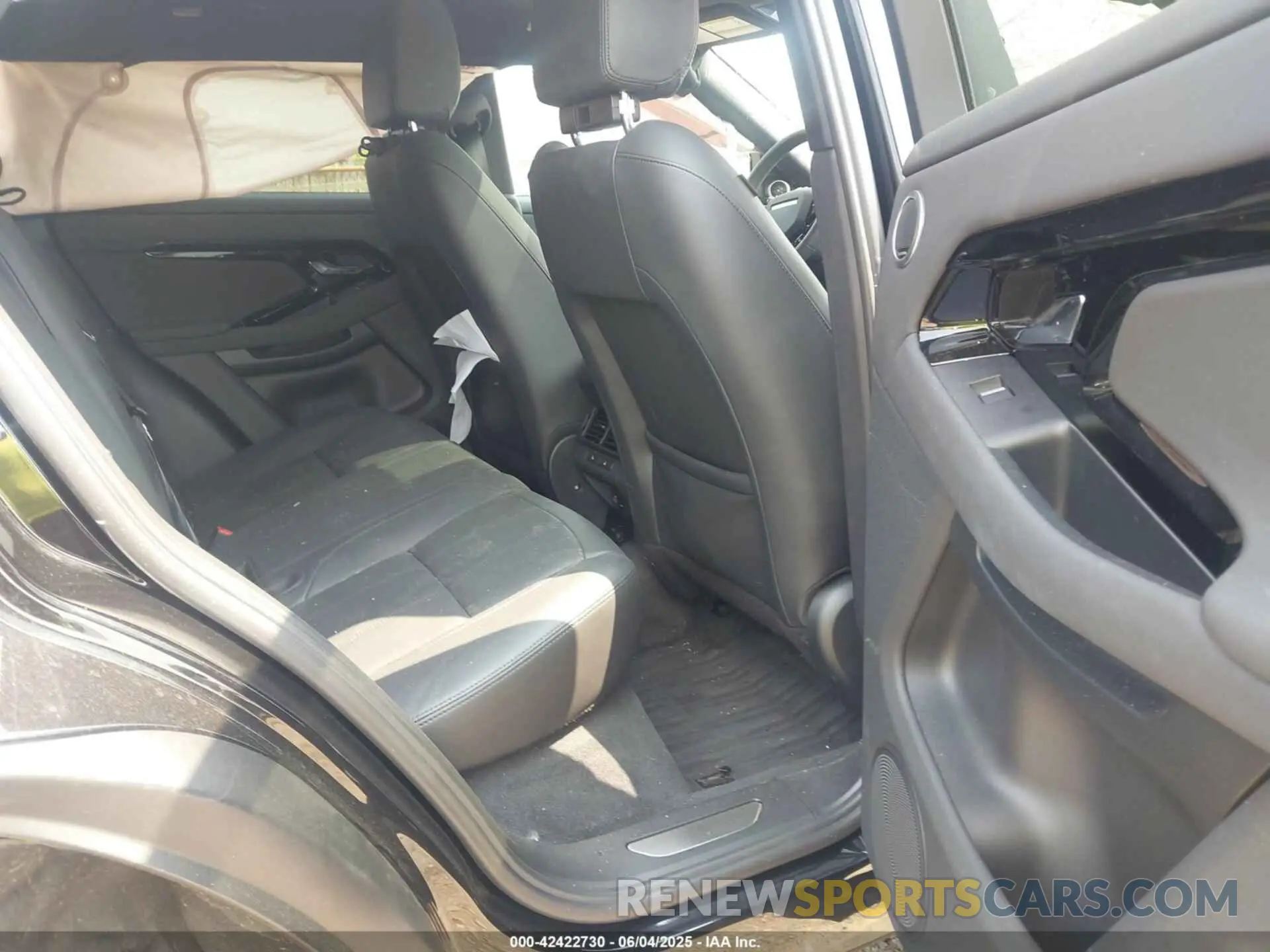 8 fotografías del automóvil dañado SALZL2FX4RH251271 LAND ROVER RANGE ROVER EVOQUE 2024