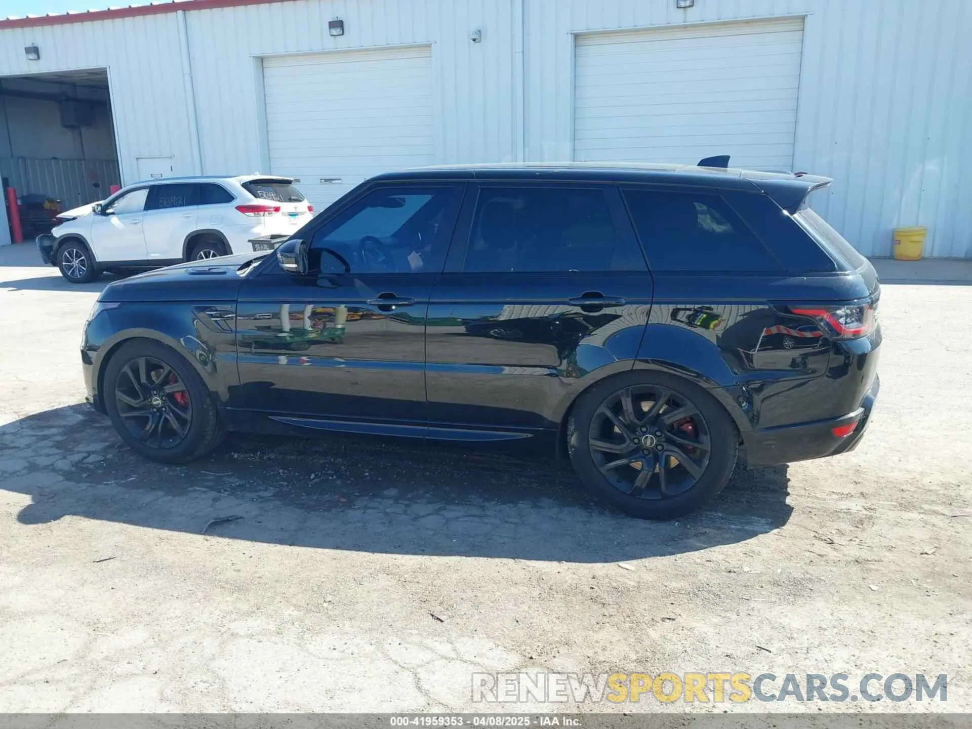 14 fotografías del automóvil dañado SALWR2RE5KA855423 LAND ROVER RANGE ROVER SPORT 2019