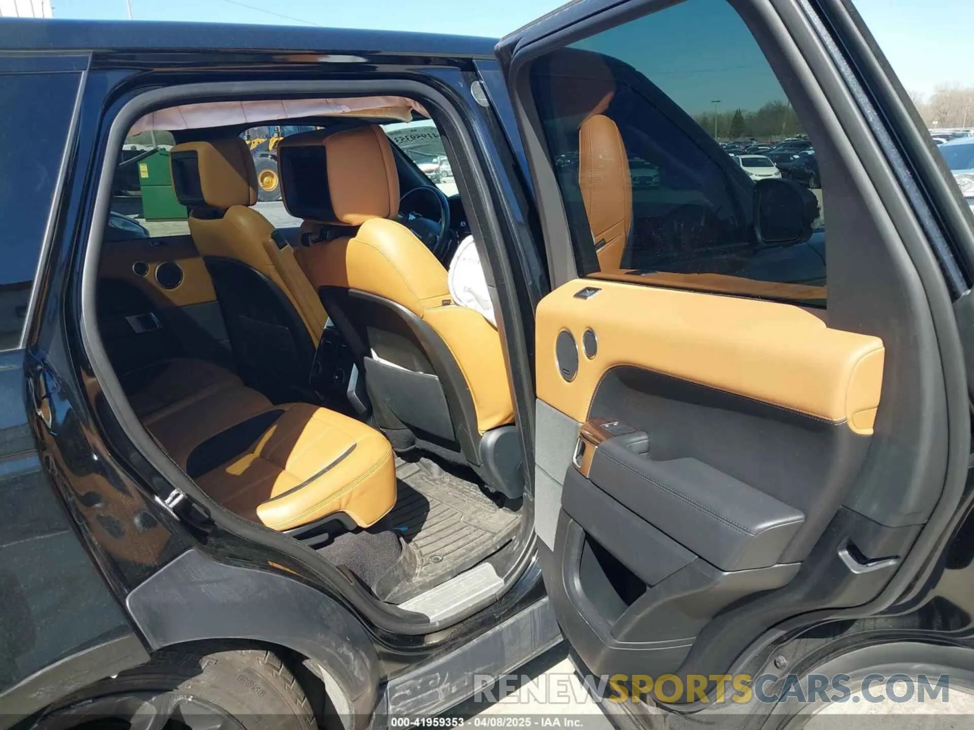 8 fotografías del automóvil dañado SALWR2RE5KA855423 LAND ROVER RANGE ROVER SPORT 2019