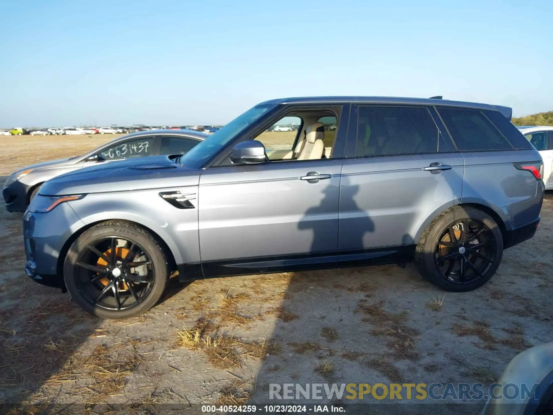 15 fotografías del automóvil dañado SALWR2RK1KA857515 LAND ROVER RANGE ROVER SPORT 2019