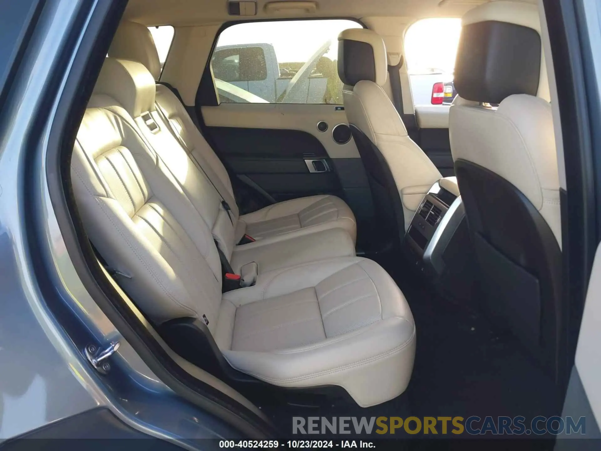 8 fotografías del automóvil dañado SALWR2RK1KA857515 LAND ROVER RANGE ROVER SPORT 2019
