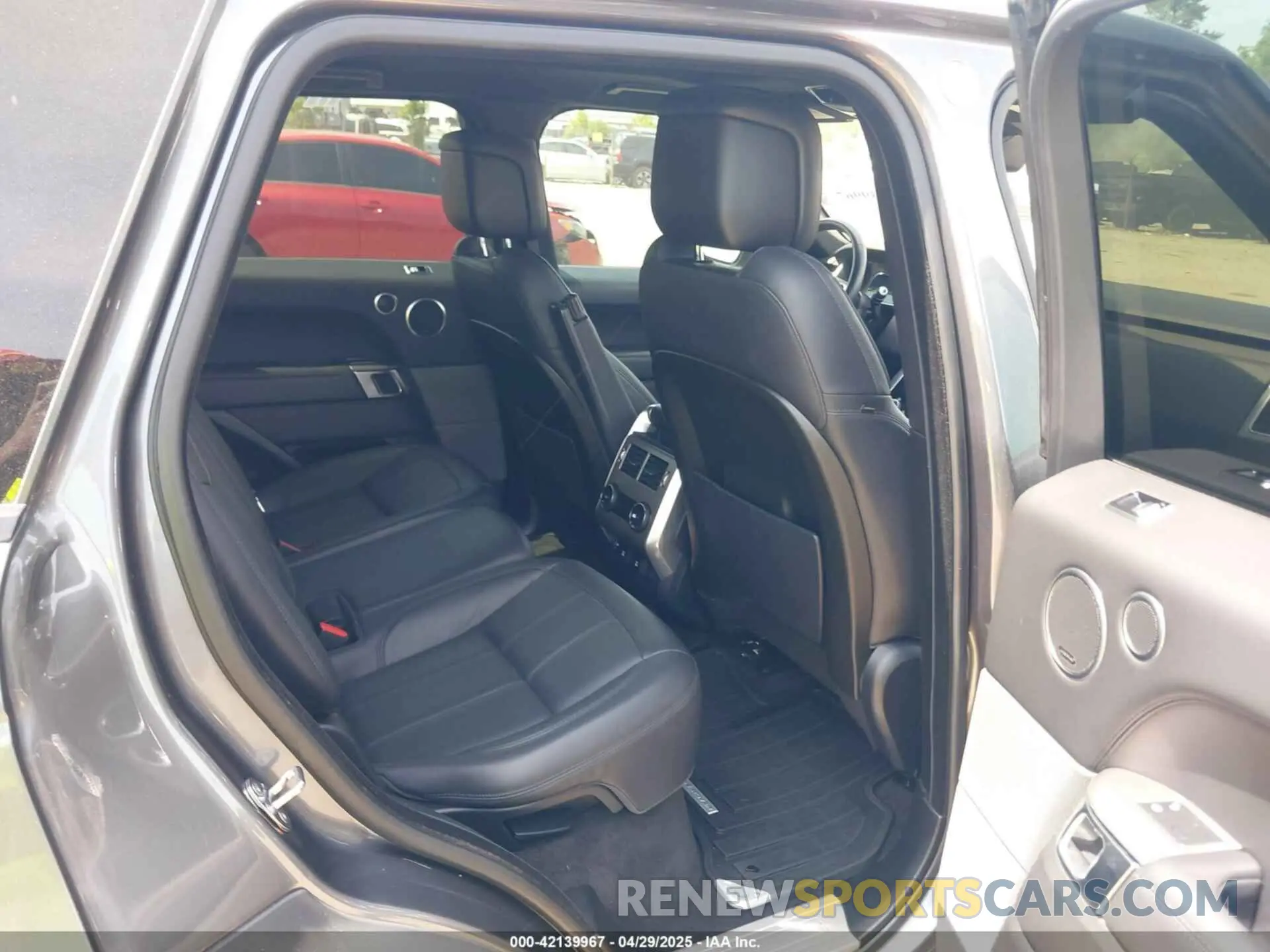 8 fotografías del automóvil dañado SALWR2RK9KA840316 LAND ROVER RANGE ROVER SPORT 2019