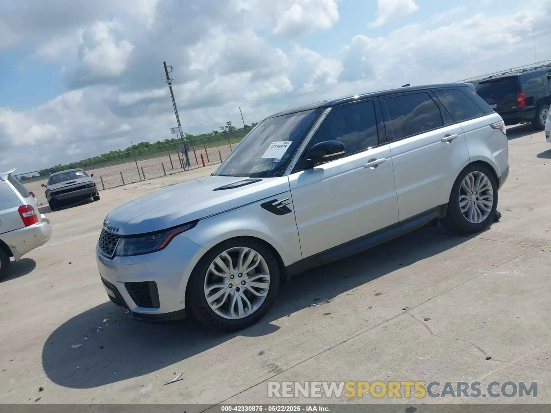 2 fotografías del automóvil dañado SALWR2RU1KA870203 LAND ROVER RANGE ROVER SPORT 2019