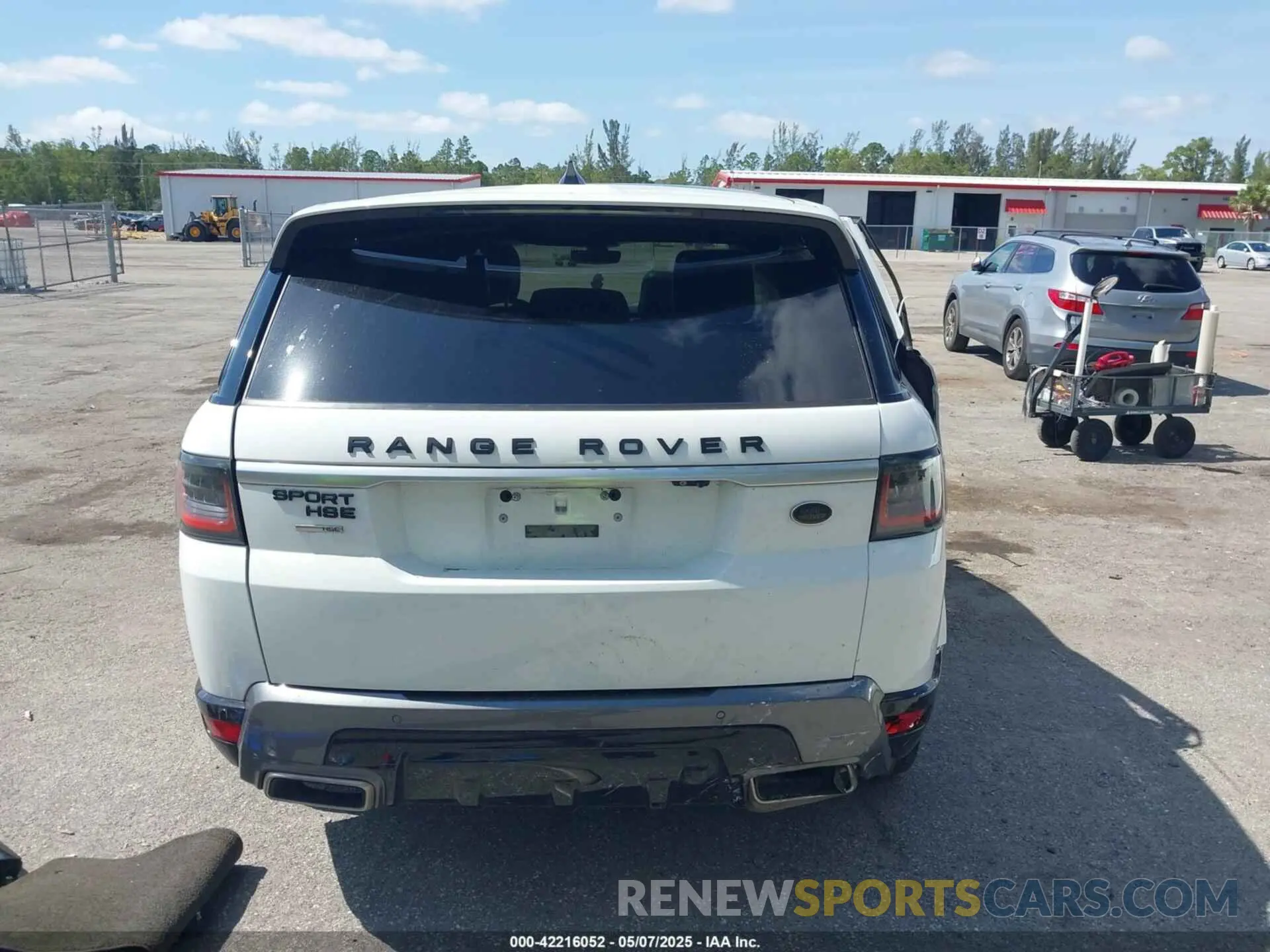 17 fotografías del automóvil dañado SALWR2RV2KA420472 LAND ROVER RANGE ROVER SPORT 2019