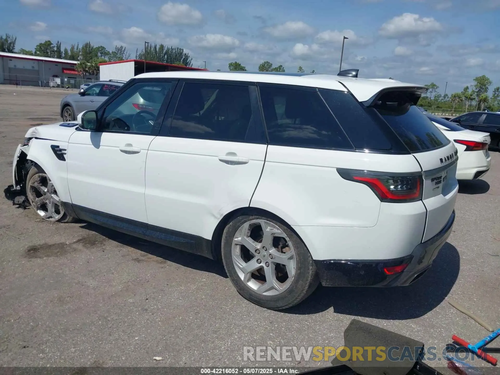 3 fotografías del automóvil dañado SALWR2RV2KA420472 LAND ROVER RANGE ROVER SPORT 2019