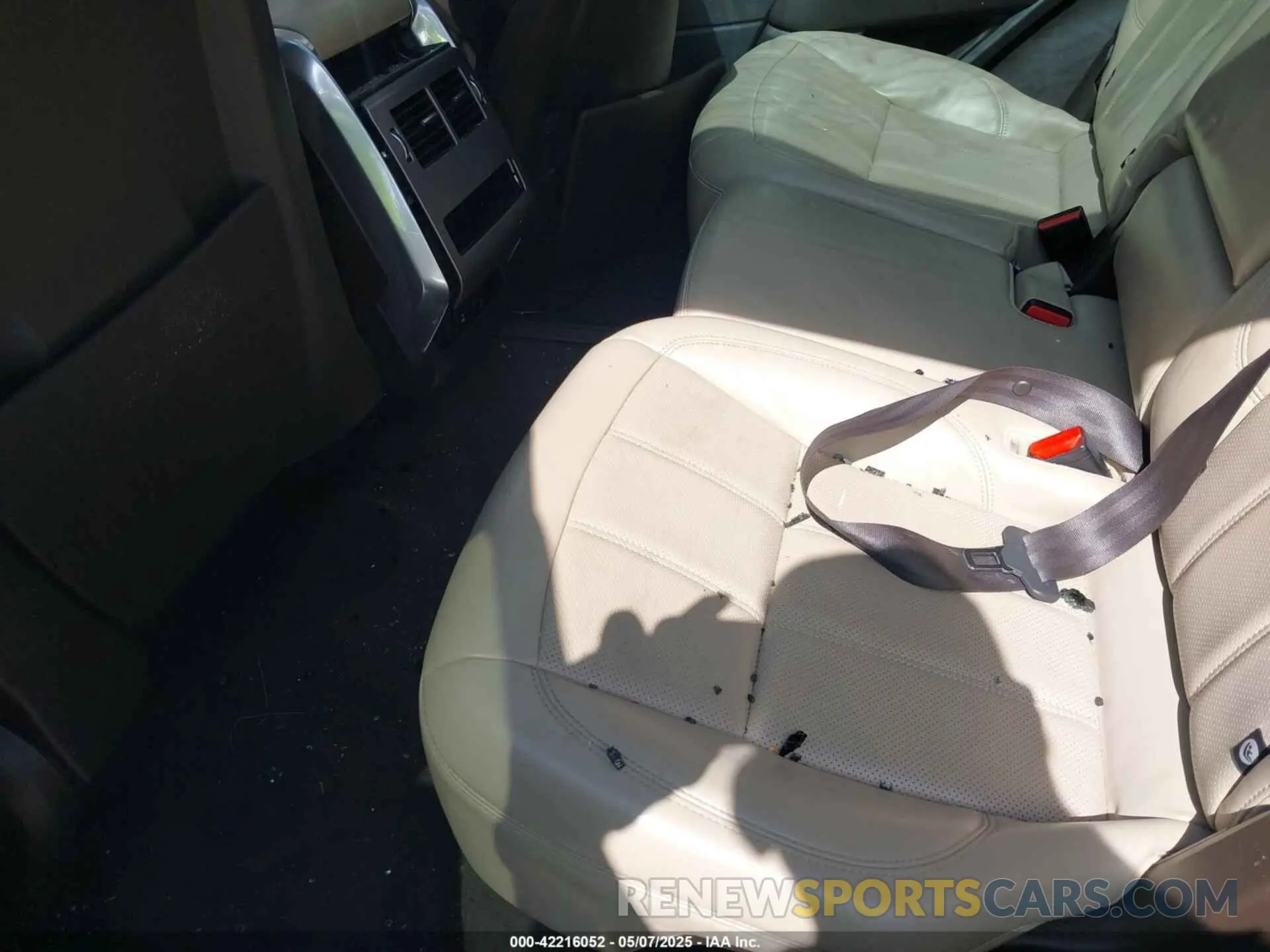 8 fotografías del automóvil dañado SALWR2RV2KA420472 LAND ROVER RANGE ROVER SPORT 2019