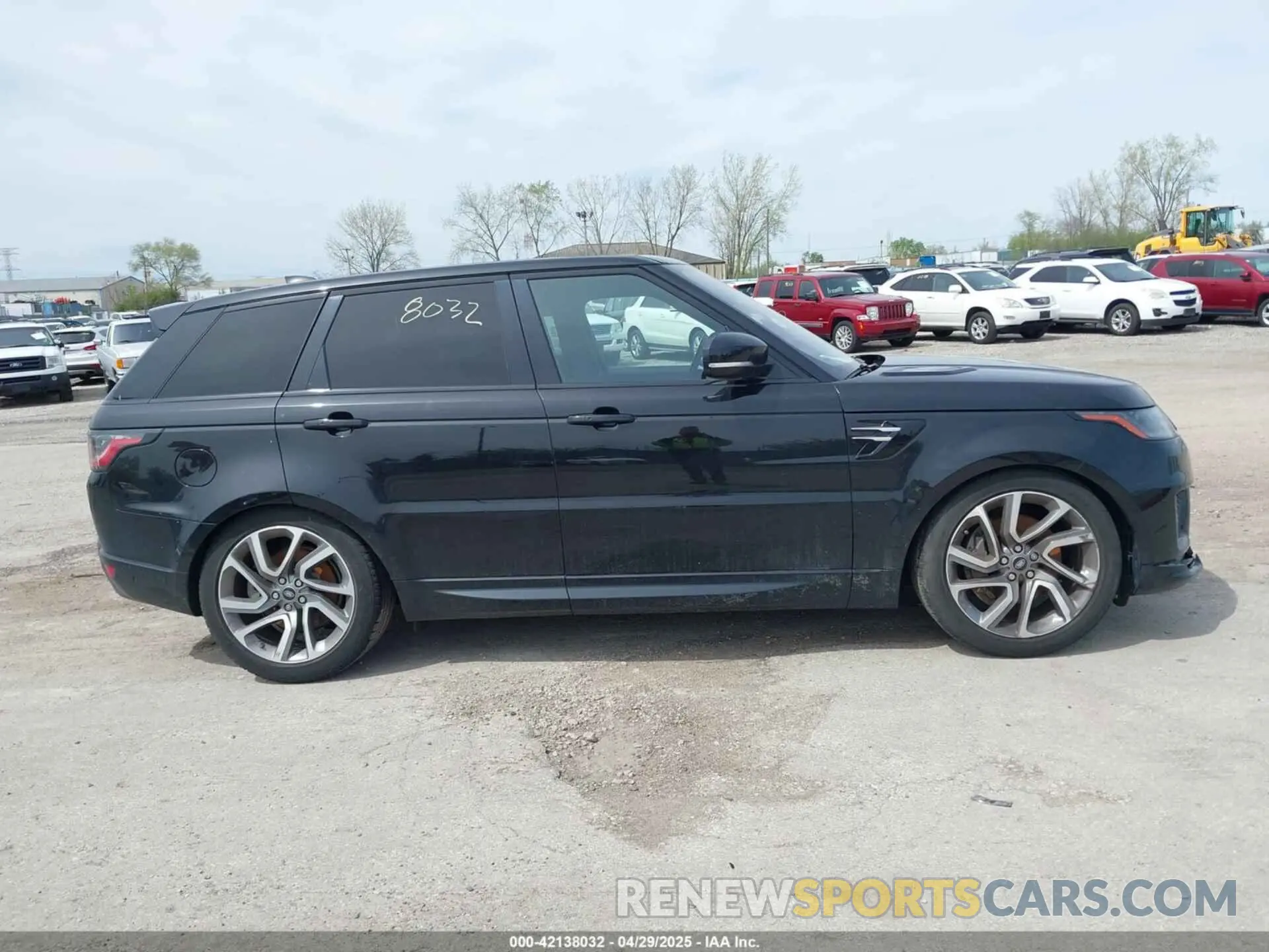 13 fotografías del automóvil dañado SALWR2RV2KA822315 LAND ROVER RANGE ROVER SPORT 2019