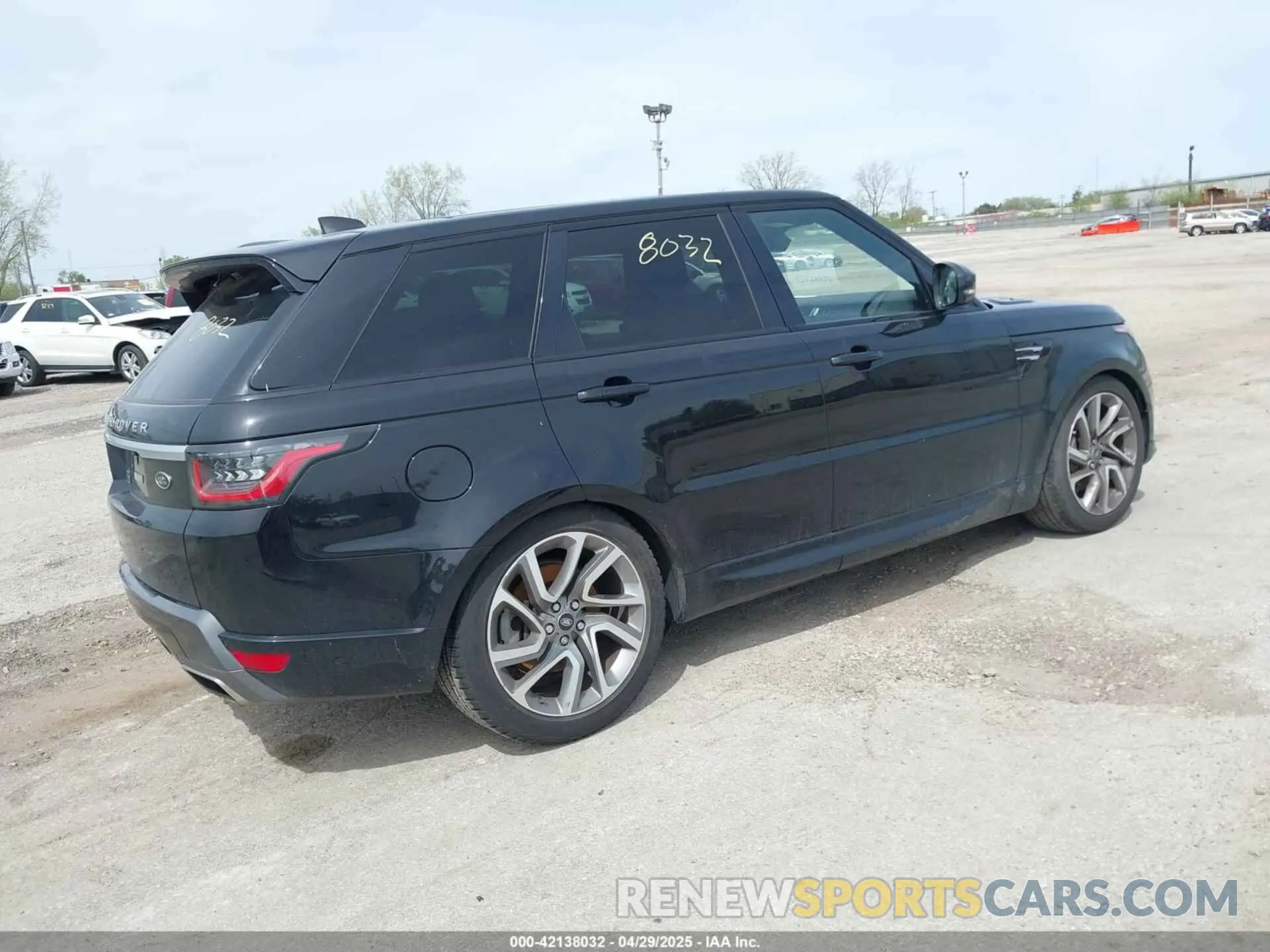 4 fotografías del automóvil dañado SALWR2RV2KA822315 LAND ROVER RANGE ROVER SPORT 2019
