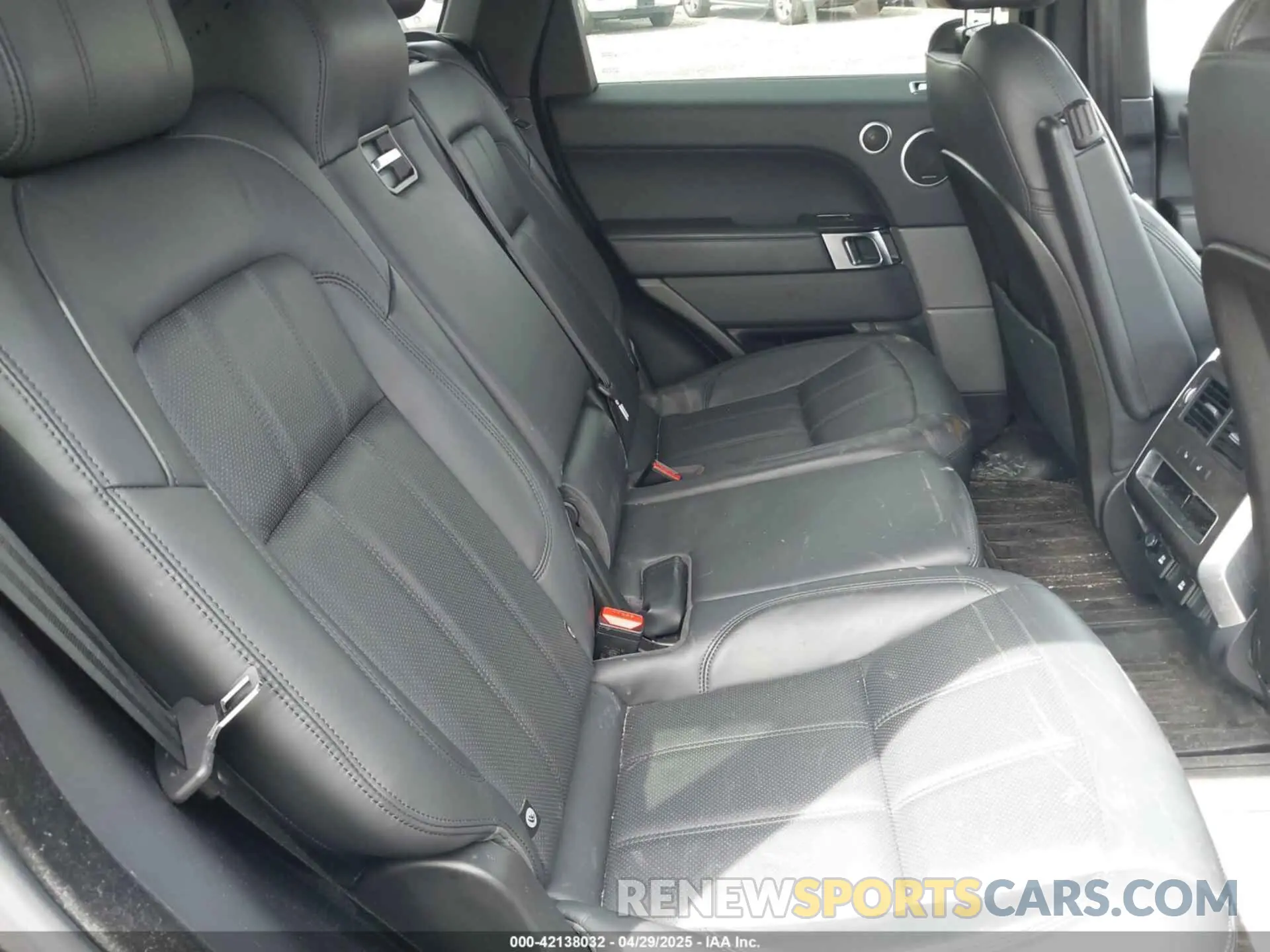 8 fotografías del automóvil dañado SALWR2RV2KA822315 LAND ROVER RANGE ROVER SPORT 2019