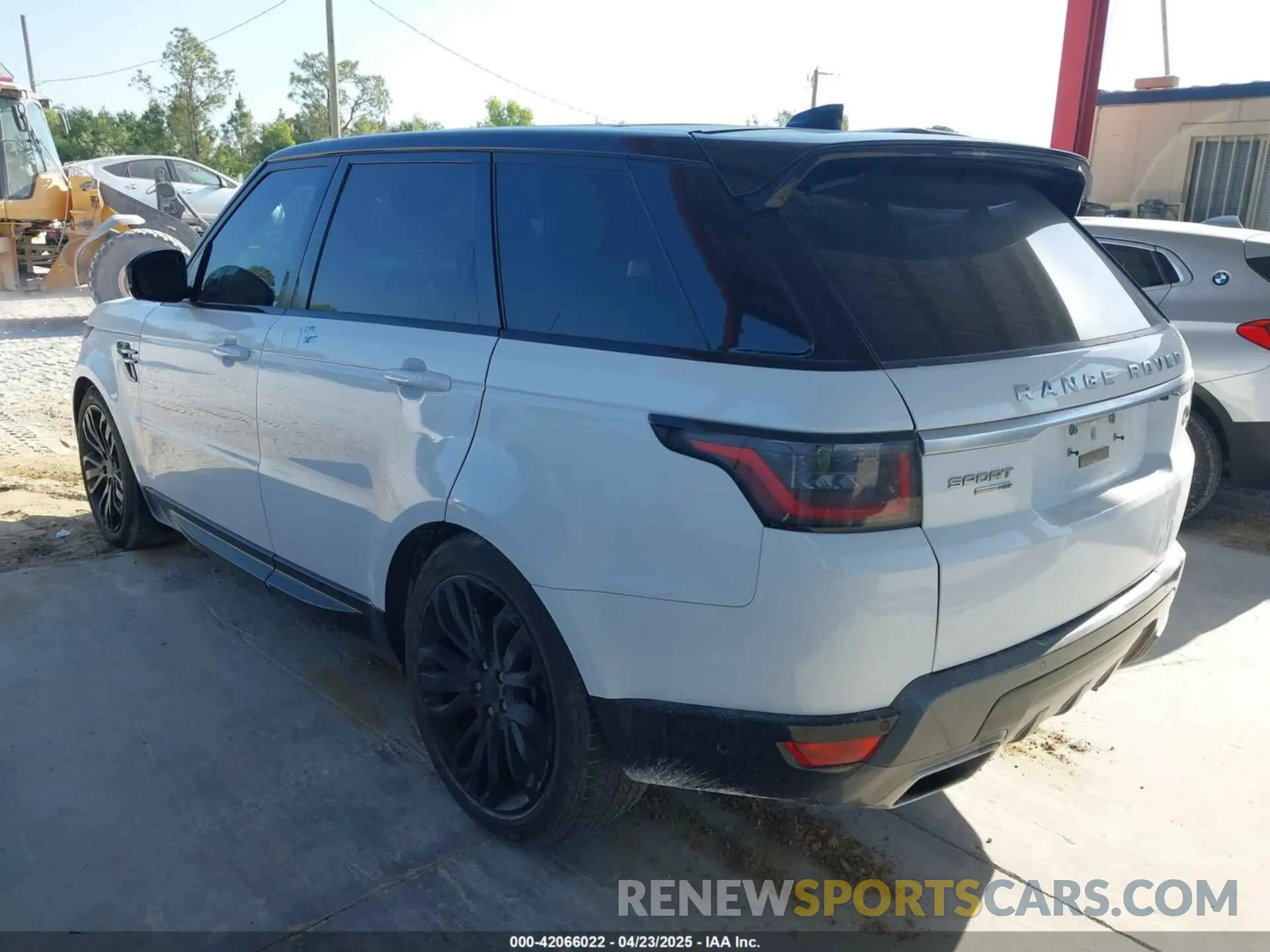 3 fotografías del automóvil dañado SALWR2RV3KA820539 LAND ROVER RANGE ROVER SPORT 2019