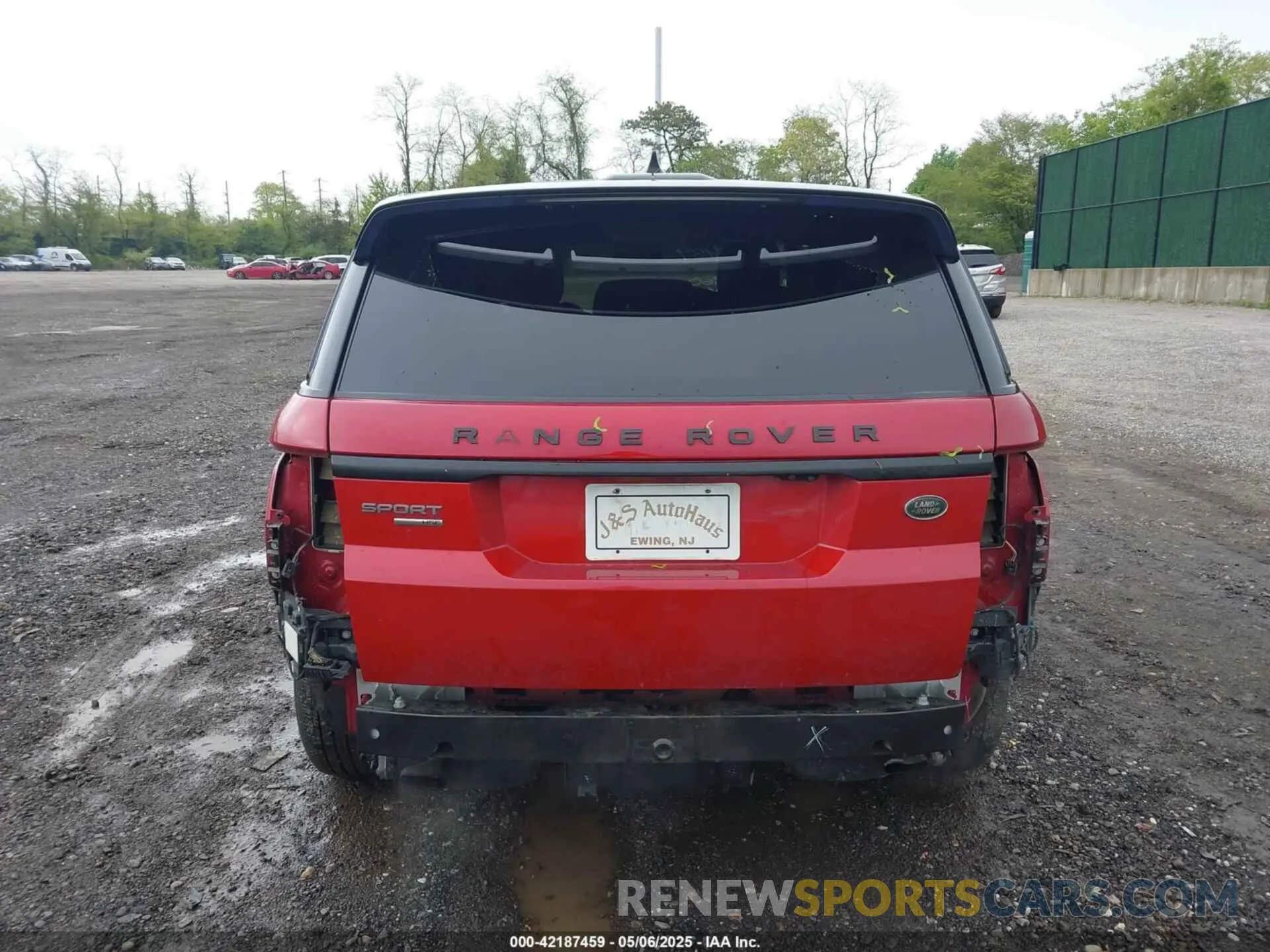 17 fotografías del automóvil dañado SALWR2RV8KA816535 LAND ROVER RANGE ROVER SPORT 2019