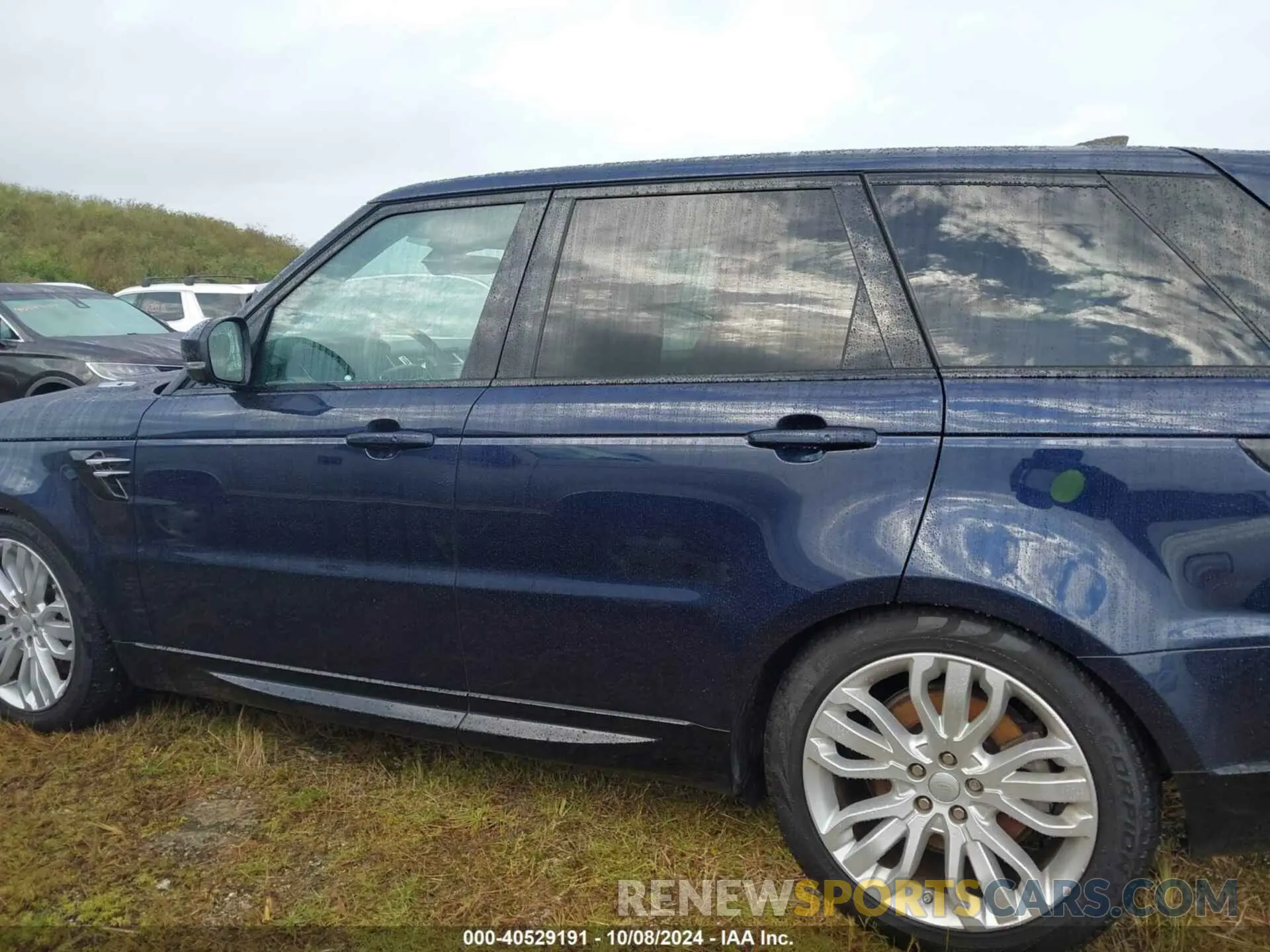 13 fotografías del automóvil dañado SALWR2RV9KA416788 LAND ROVER RANGE ROVER SPORT 2019