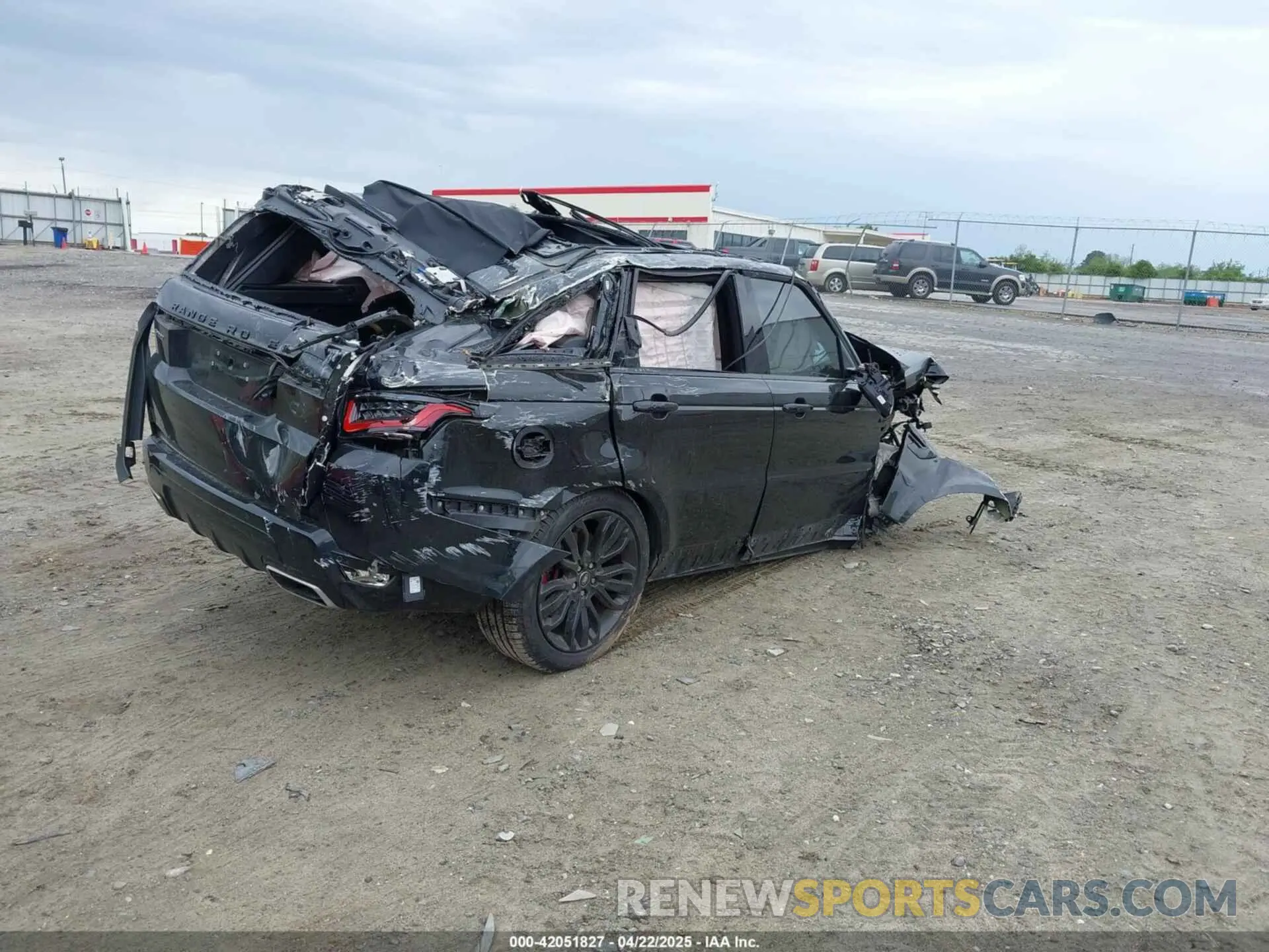 4 fotografías del automóvil dañado SALWV2SV1KA420601 LAND ROVER RANGE ROVER SPORT 2019