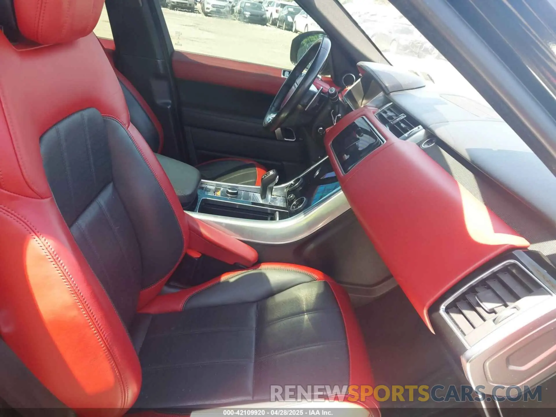 5 fotografías del automóvil dañado SALWV2SV8KA820624 LAND ROVER RANGE ROVER SPORT 2019