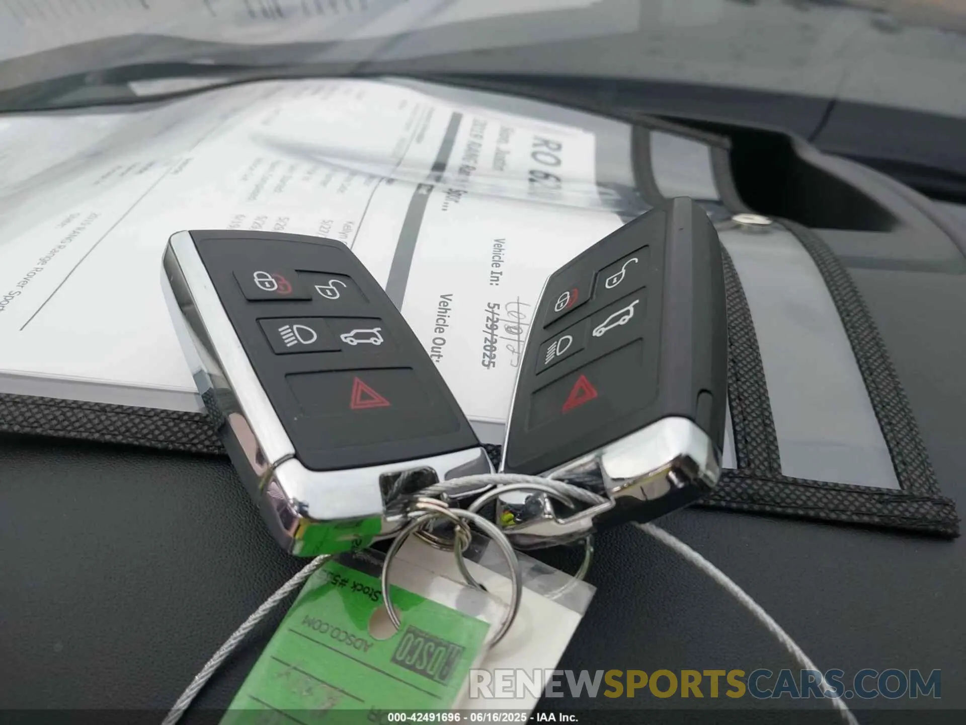 11 fotografías del automóvil dañado SALWV2SVXKA416580 LAND ROVER RANGE ROVER SPORT 2019