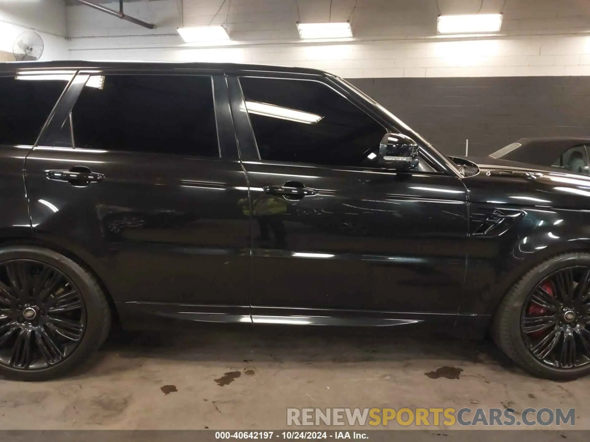 14 fotografías del automóvil dañado SALWV2SVXKA842415 LAND ROVER RANGE ROVER SPORT 2019