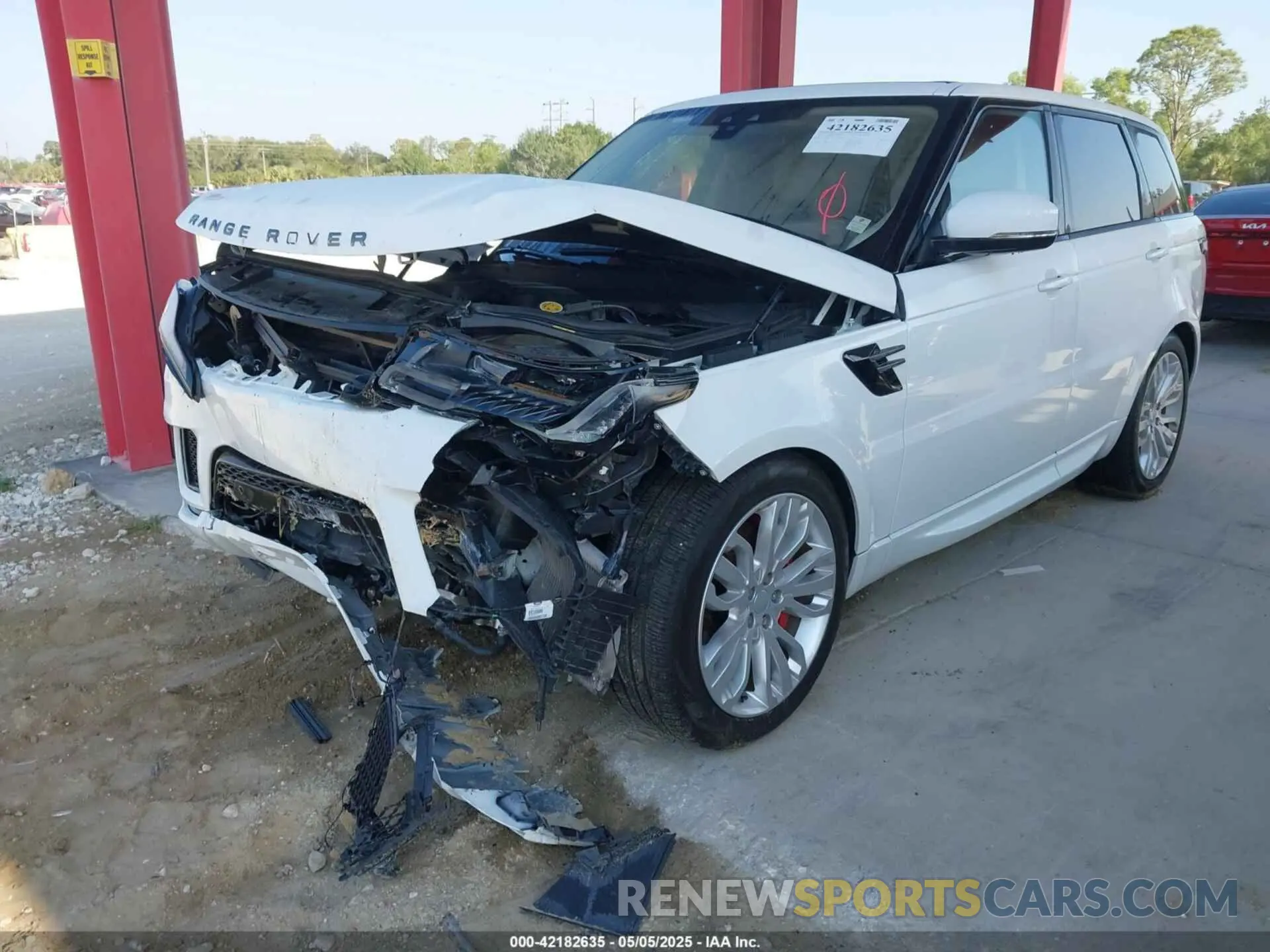 2 fotografías del automóvil dañado SALWR2SE4LA710319 LAND ROVER RANGE ROVER SPORT 2020