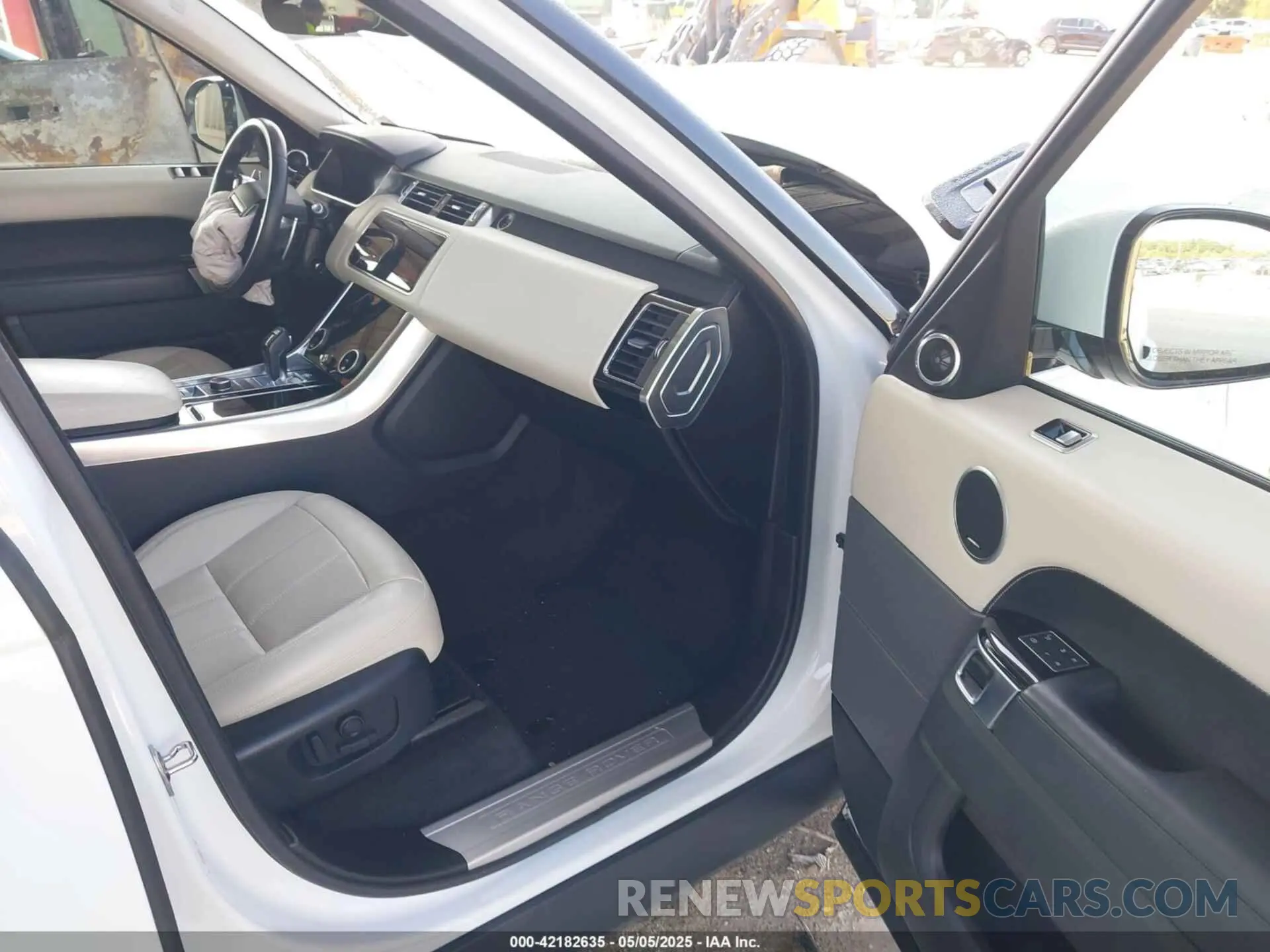 5 fotografías del automóvil dañado SALWR2SE4LA710319 LAND ROVER RANGE ROVER SPORT 2020