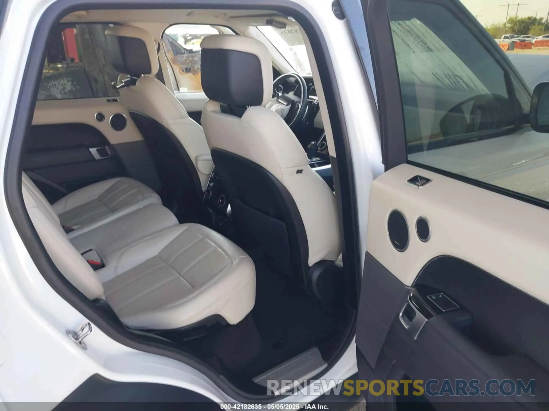 8 fotografías del automóvil dañado SALWR2SE4LA710319 LAND ROVER RANGE ROVER SPORT 2020