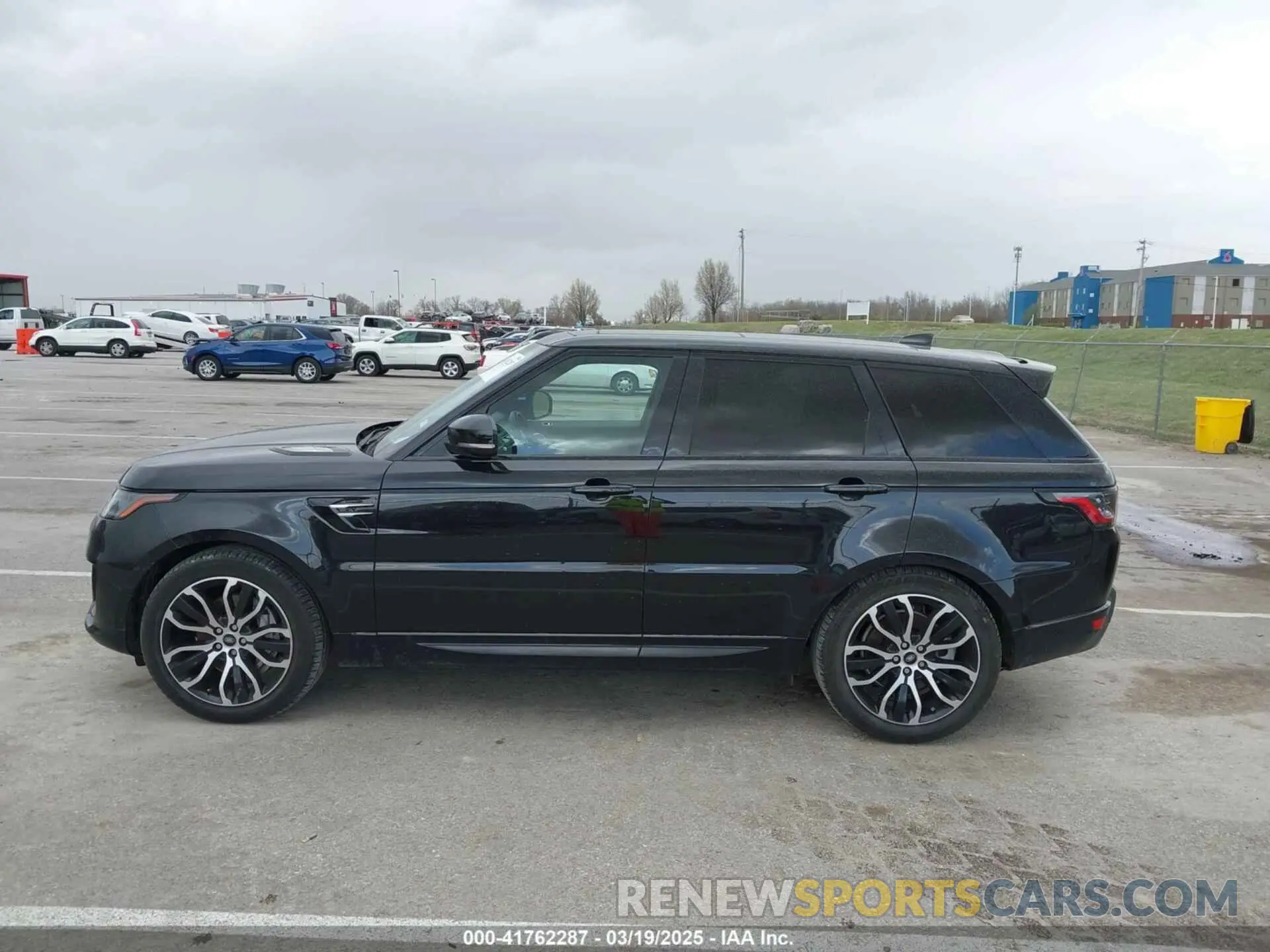 14 fotografías del automóvil dañado SALWR2SU4LA735745 LAND ROVER RANGE ROVER SPORT 2020