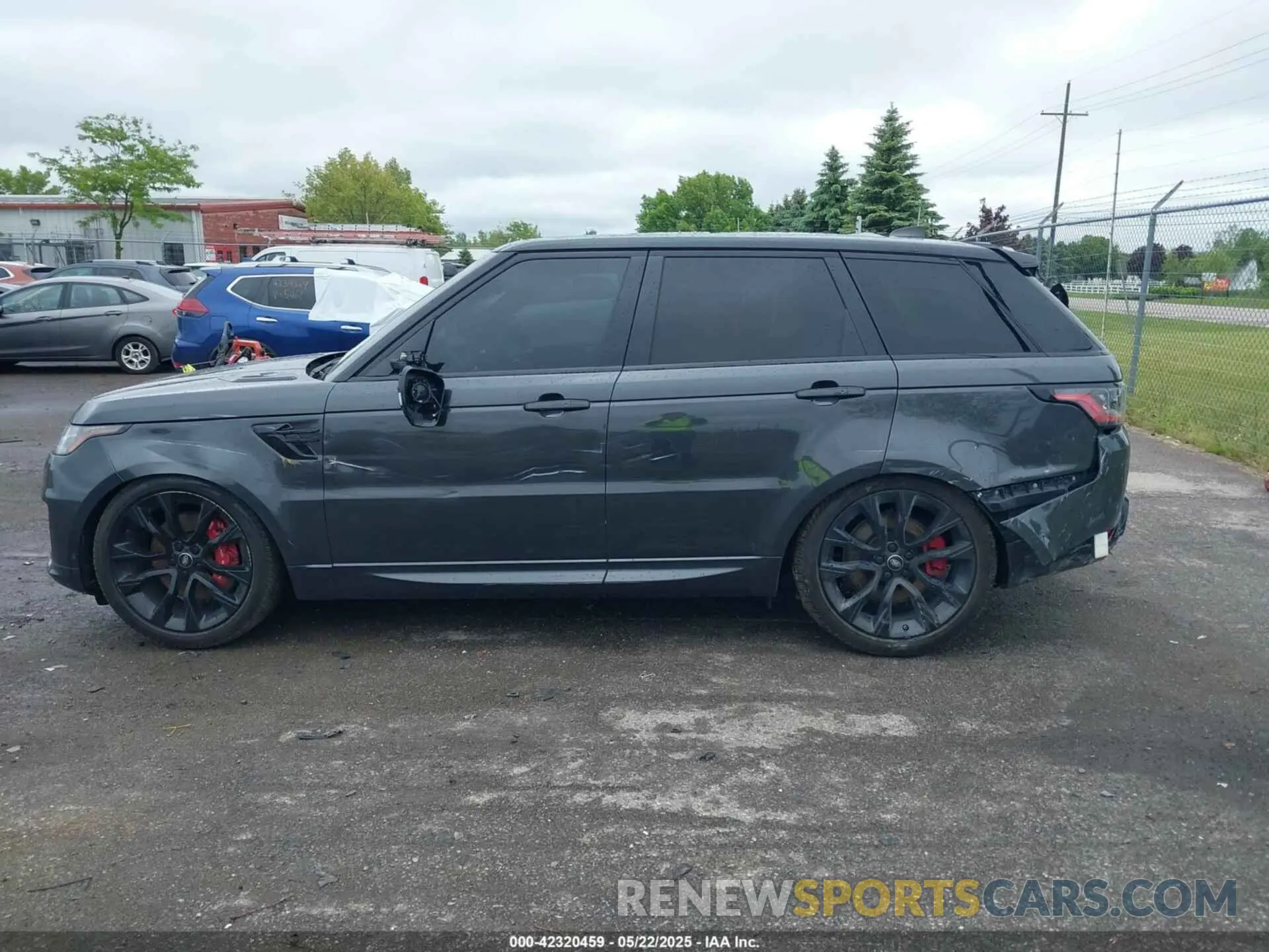 13 fotografías del automóvil dañado SALWS2RU3LA899269 LAND ROVER RANGE ROVER SPORT 2020