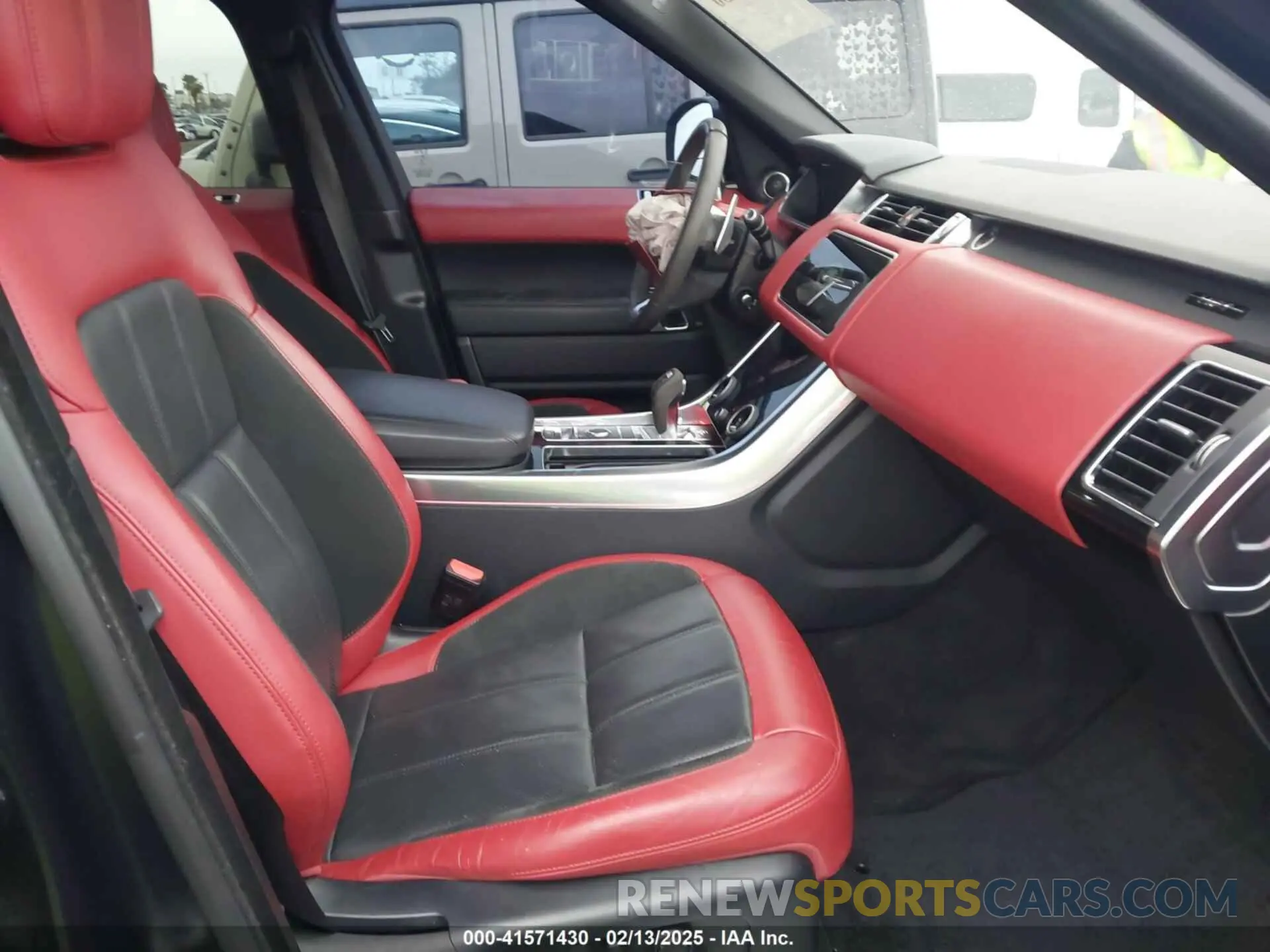 5 fotografías del automóvil dañado SALWS2RU8LA884847 LAND ROVER RANGE ROVER SPORT 2020