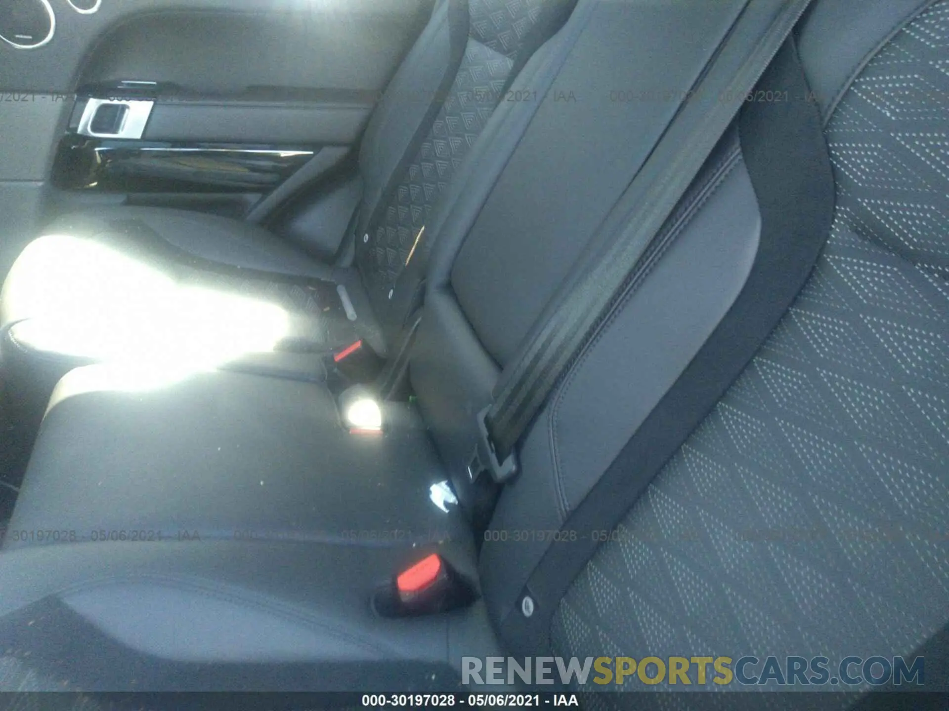 8 fotografías del automóvil dañado SALWZ2RE8LA712015 LAND ROVER RANGE ROVER SPORT 2020