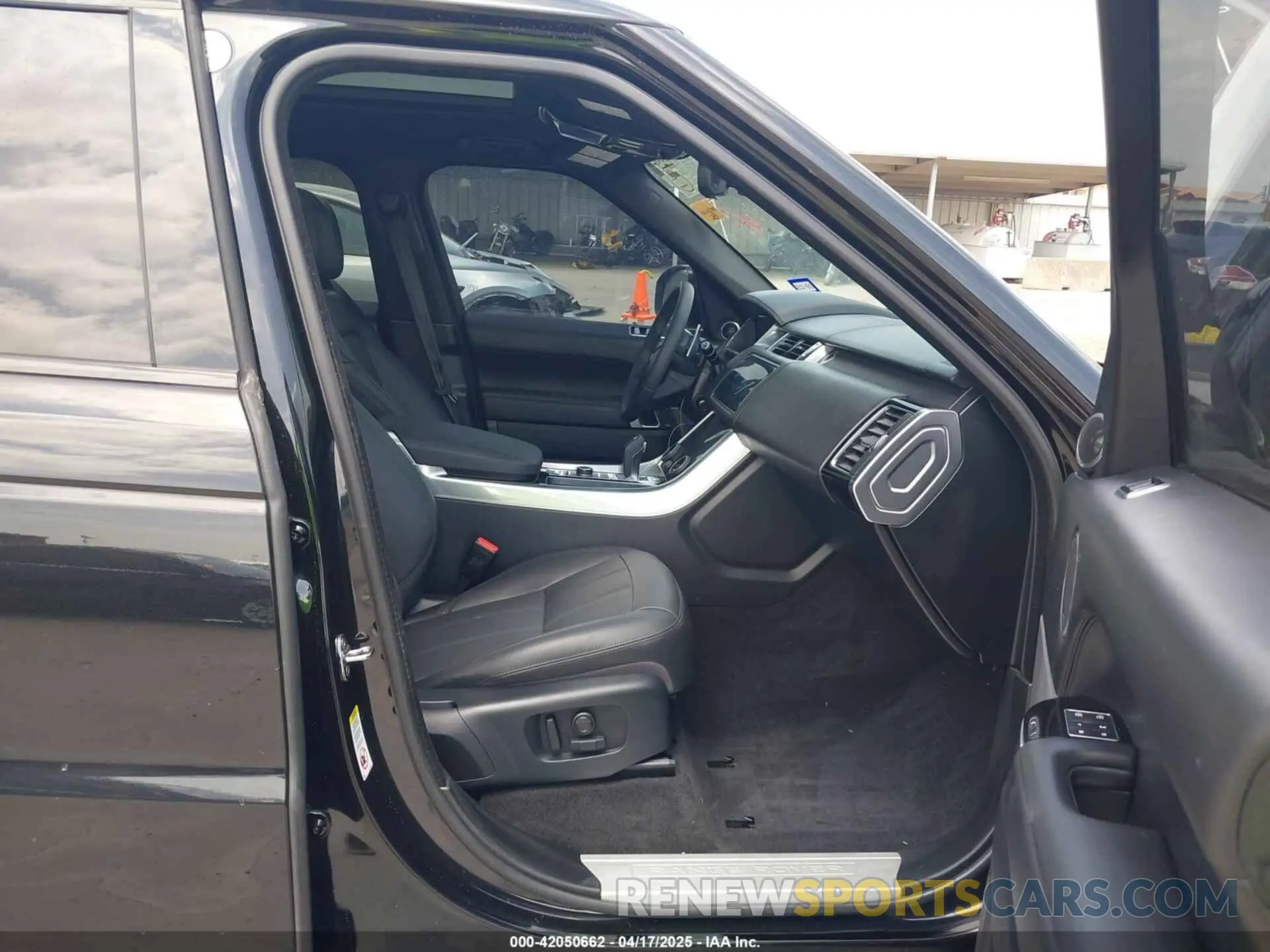 5 fotografías del automóvil dañado SALWR2SE8MA750470 LAND ROVER RANGE ROVER SPORT 2021