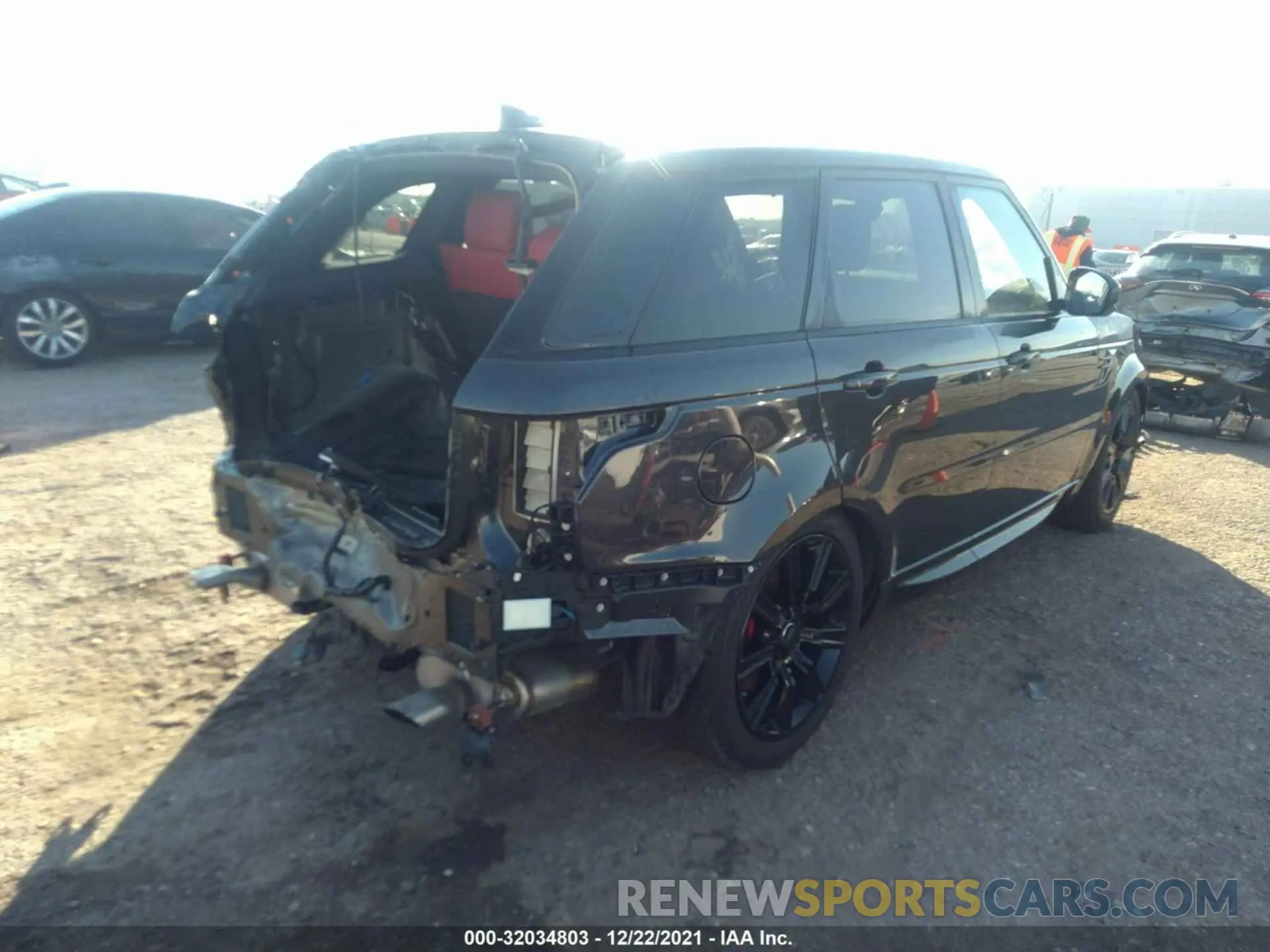4 fotografías del automóvil dañado SALWS2RU0MA758600 LAND ROVER RANGE ROVER SPORT 2021
