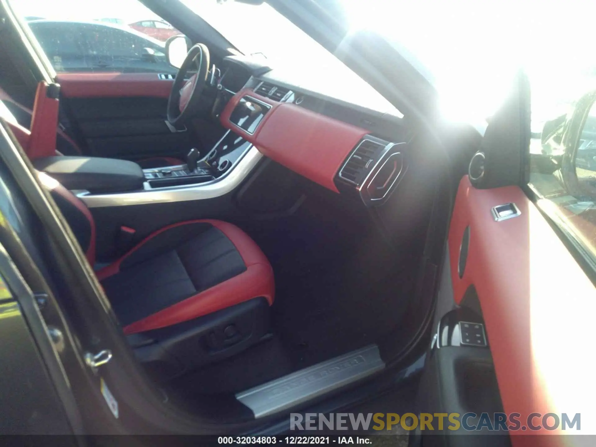 5 fotografías del automóvil dañado SALWS2RU0MA758600 LAND ROVER RANGE ROVER SPORT 2021