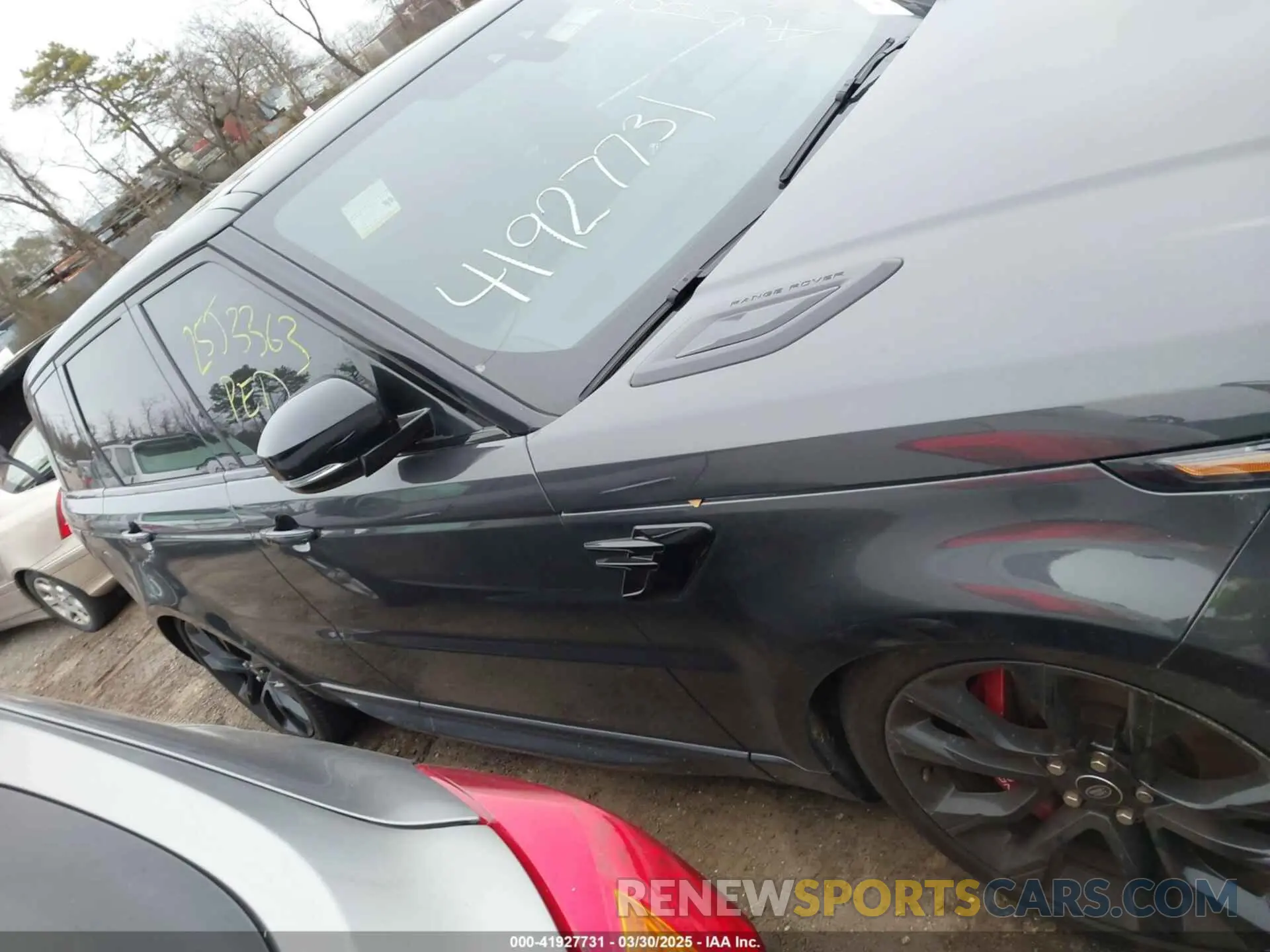 12 fotografías del automóvil dañado SALWS2RUXNA238891 LAND ROVER RANGE ROVER SPORT 2022