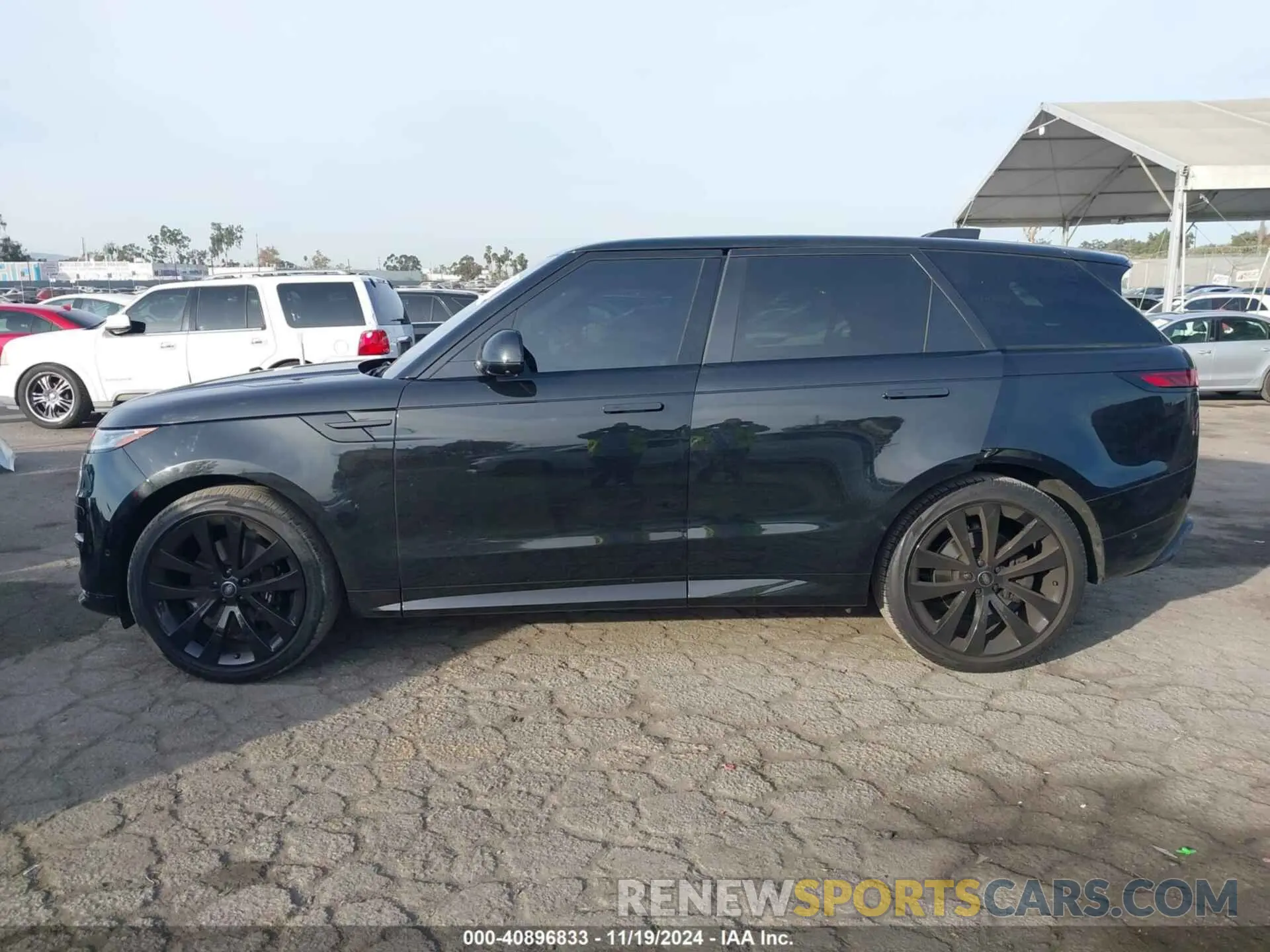 14 fotografías del automóvil dañado SAL1L9FU9PA112819 LAND ROVER RANGE ROVER SPORT 2023