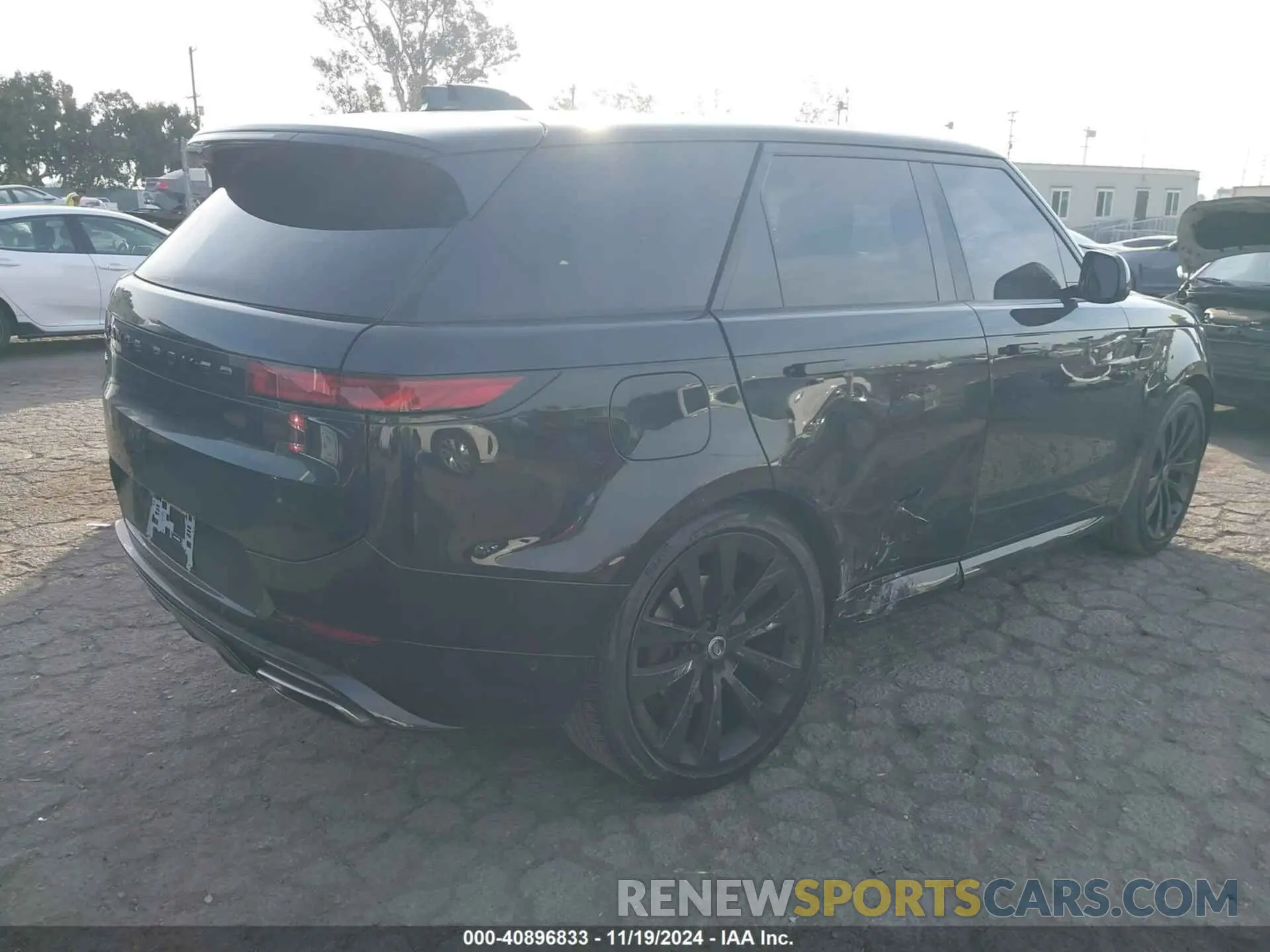 4 fotografías del automóvil dañado SAL1L9FU9PA112819 LAND ROVER RANGE ROVER SPORT 2023
