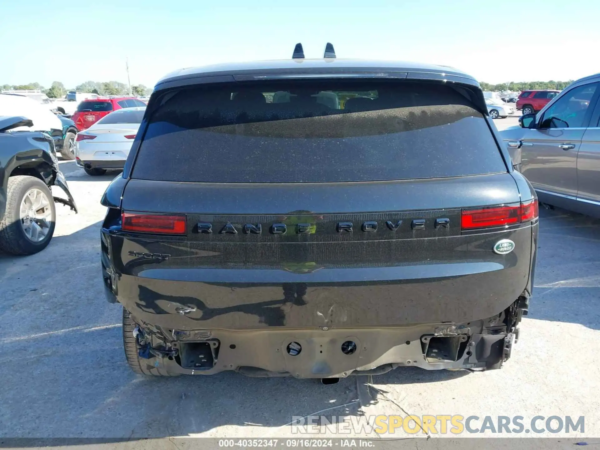 16 fotografías del automóvil dañado SAL1P9EU3PA106147 LAND ROVER RANGE ROVER SPORT 2023