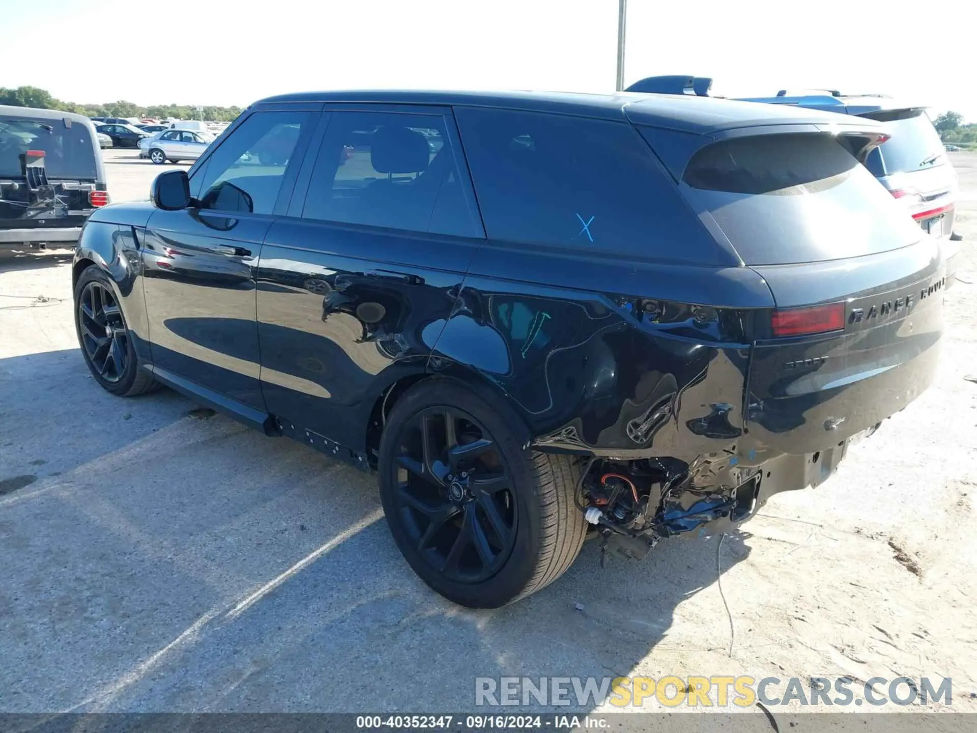 3 fotografías del automóvil dañado SAL1P9EU3PA106147 LAND ROVER RANGE ROVER SPORT 2023