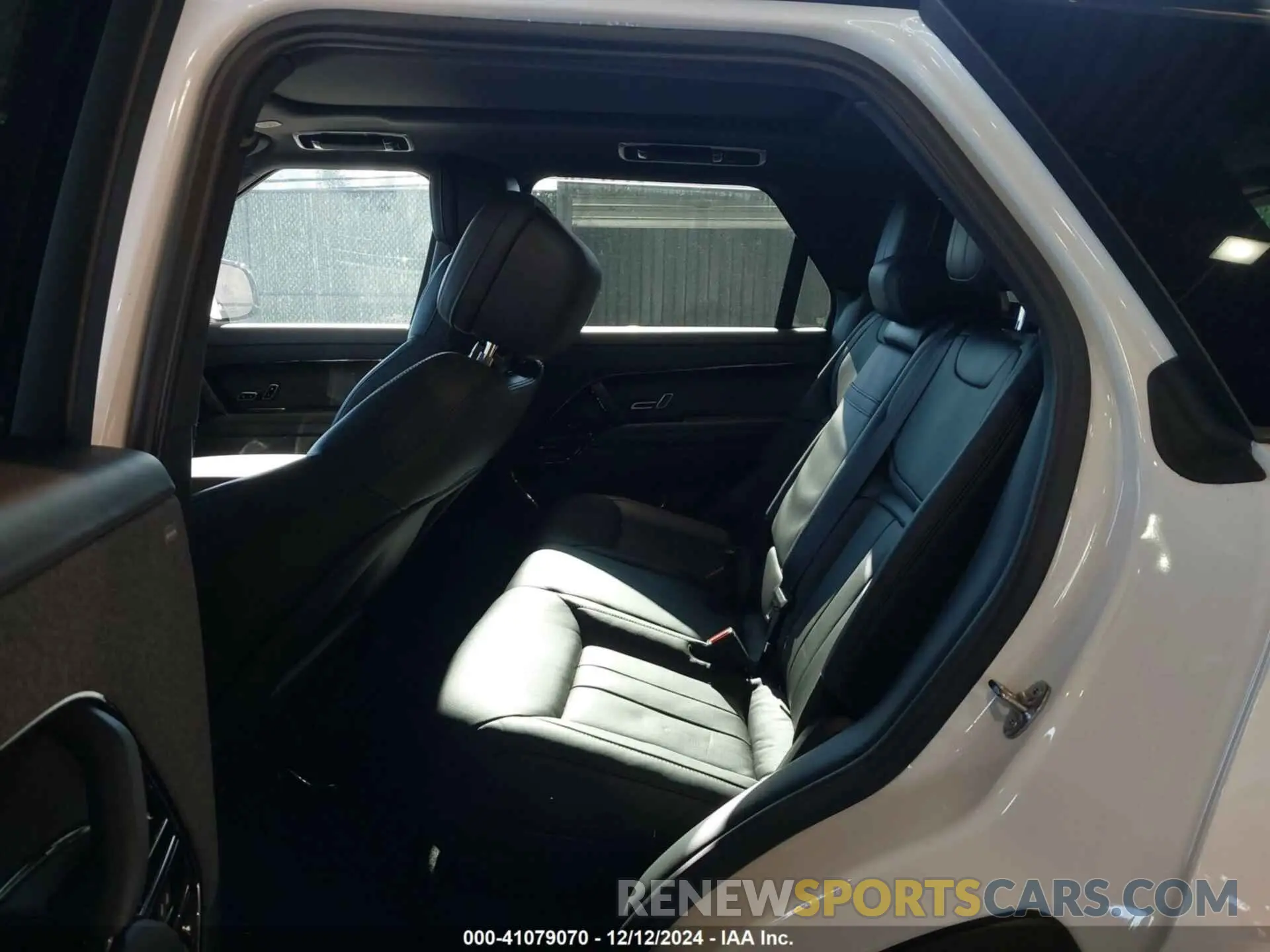 8 fotografías del automóvil dañado SAL1P9EU6PA111780 LAND ROVER RANGE ROVER SPORT 2023